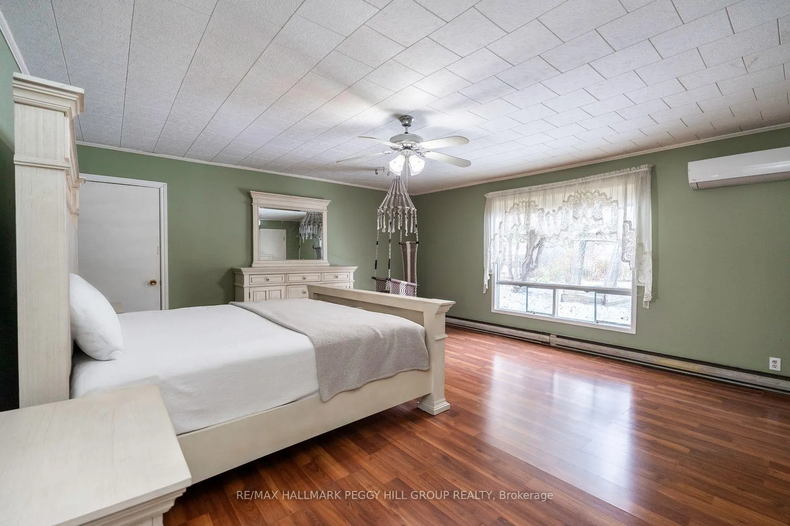 Photo 8 of 156 Centre Street, Burk's Falls — HOMEH