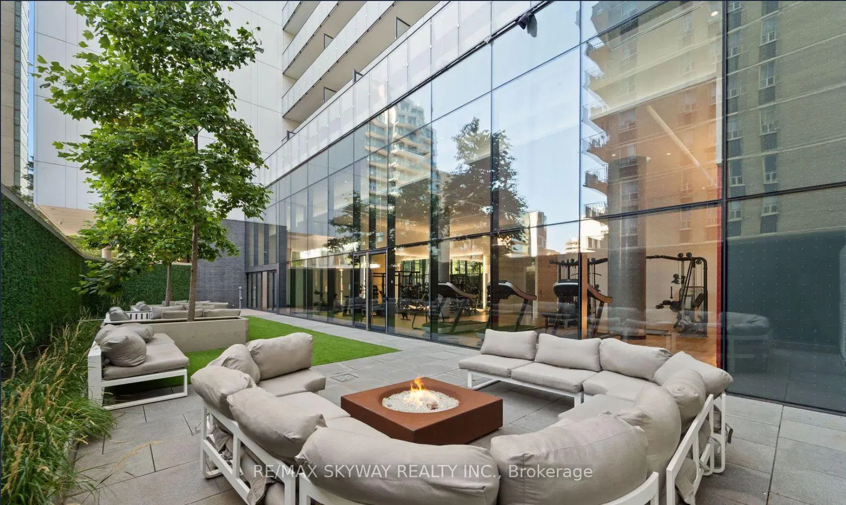 Photo 1 of Unit 311, 185 Roehampton Avenue, Toronto, Mount Pleasant West — HOMEH