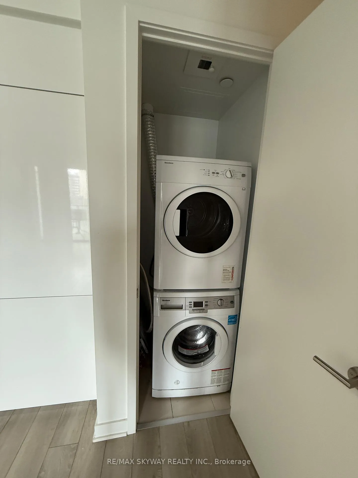 Photo 15 of Unit 311, 185 Roehampton Avenue, Toronto, Mount Pleasant West — HOMEH