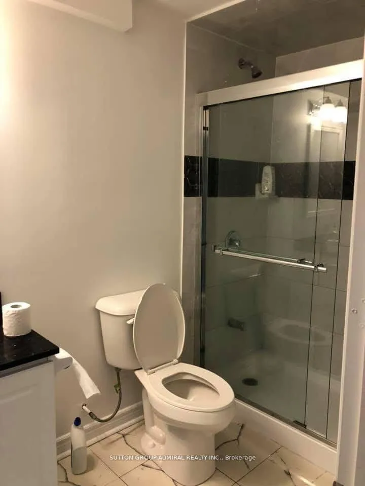 Photo 12 of Unit Basement, 39 Bassett Crescent, Brampton, Credit Valley — HOMEH