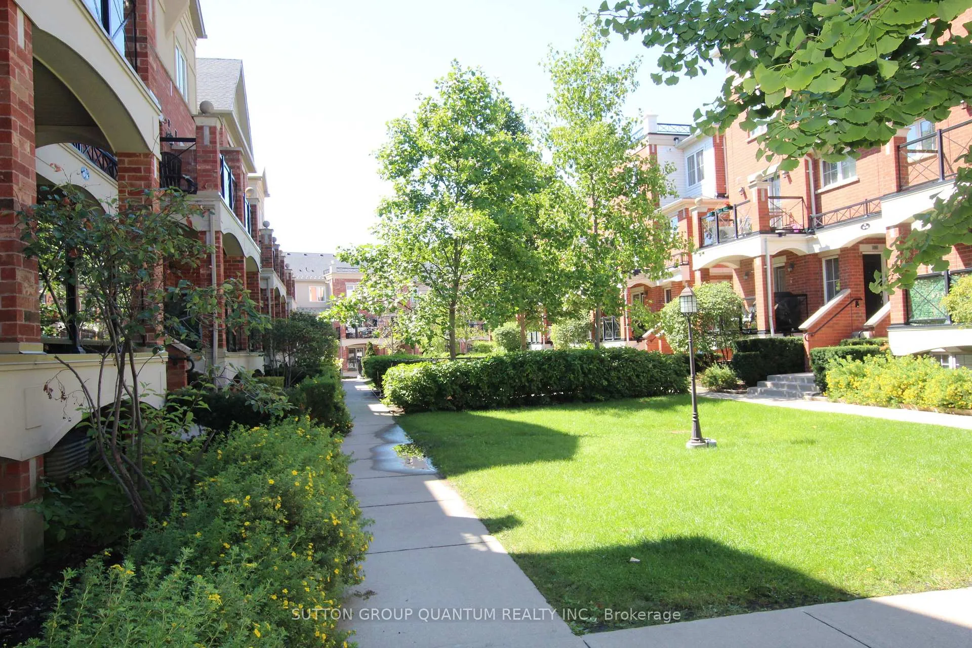 Photo 2 of Unit 21, 47 Hays Boulevard, Oakville, River Oaks — HOMEH