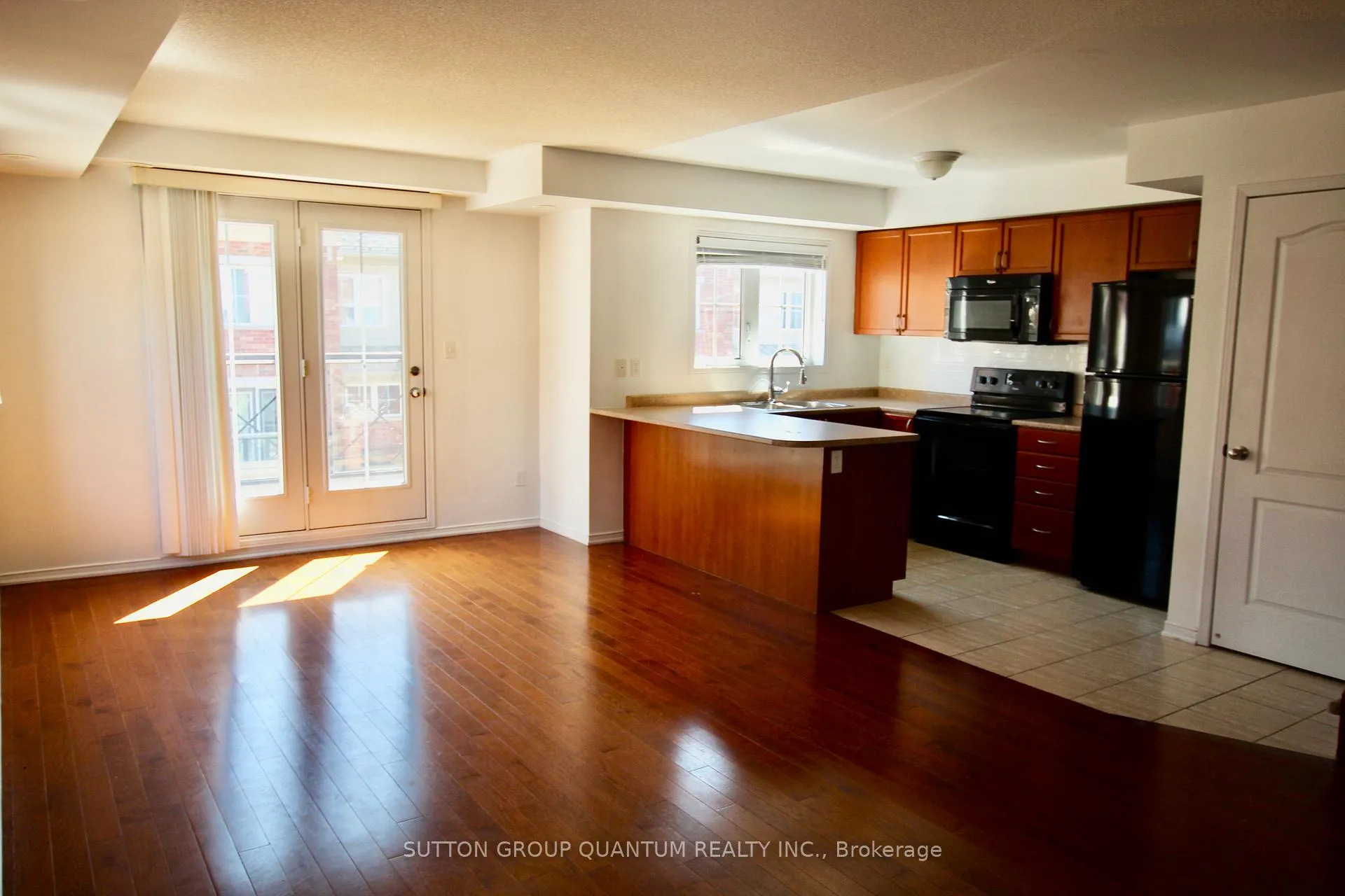 Photo 8 of Unit 21, 47 Hays Boulevard, Oakville, River Oaks — HOMEH