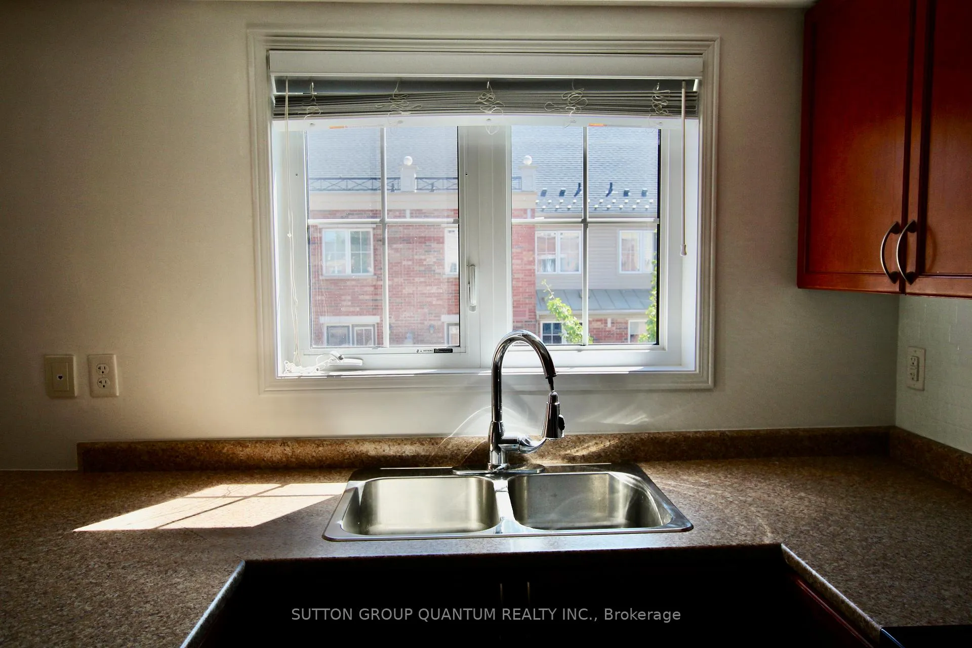 Photo 12 of Unit 21, 47 Hays Boulevard, Oakville, River Oaks — HOMEH
