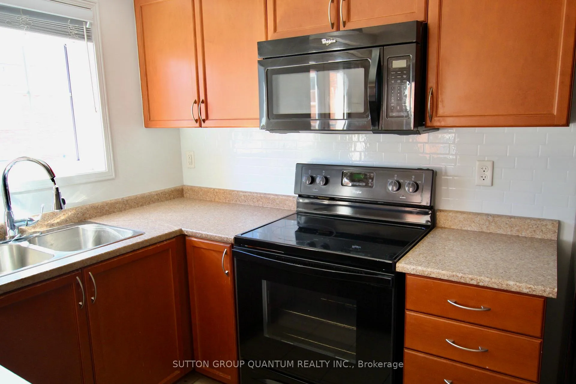 Photo 13 of Unit 21, 47 Hays Boulevard, Oakville, River Oaks — HOMEH