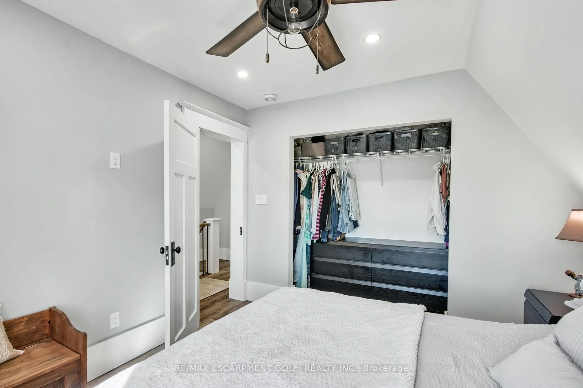Photo 20 of 4279 East Avenue, Lincoln, Beamsville — HOMEH