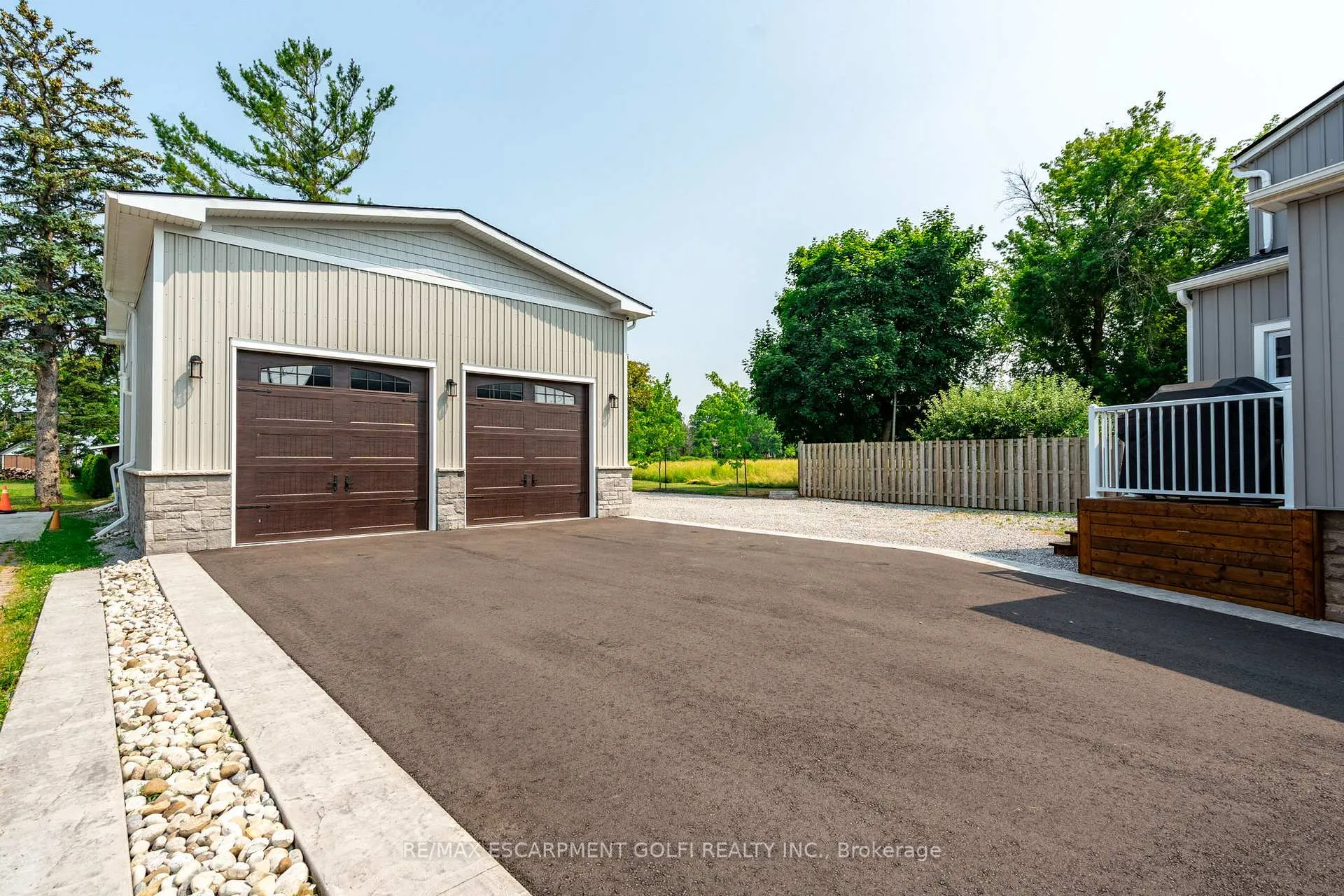 Photo 37 of 4279 East Avenue, Lincoln, Beamsville — HOMEH