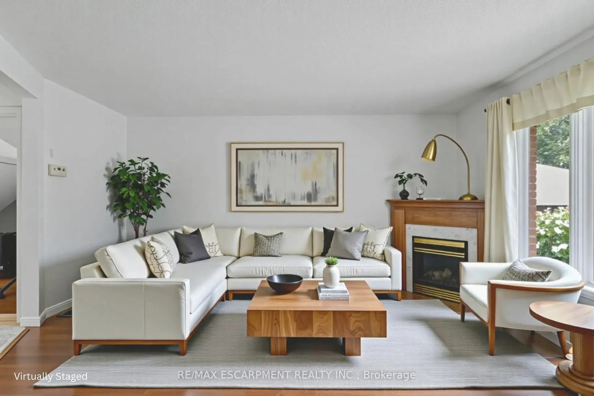 Photo 5 of 57 Pinewoods Drive, Hamilton, Stoney Creek Mountain — HOMEH
