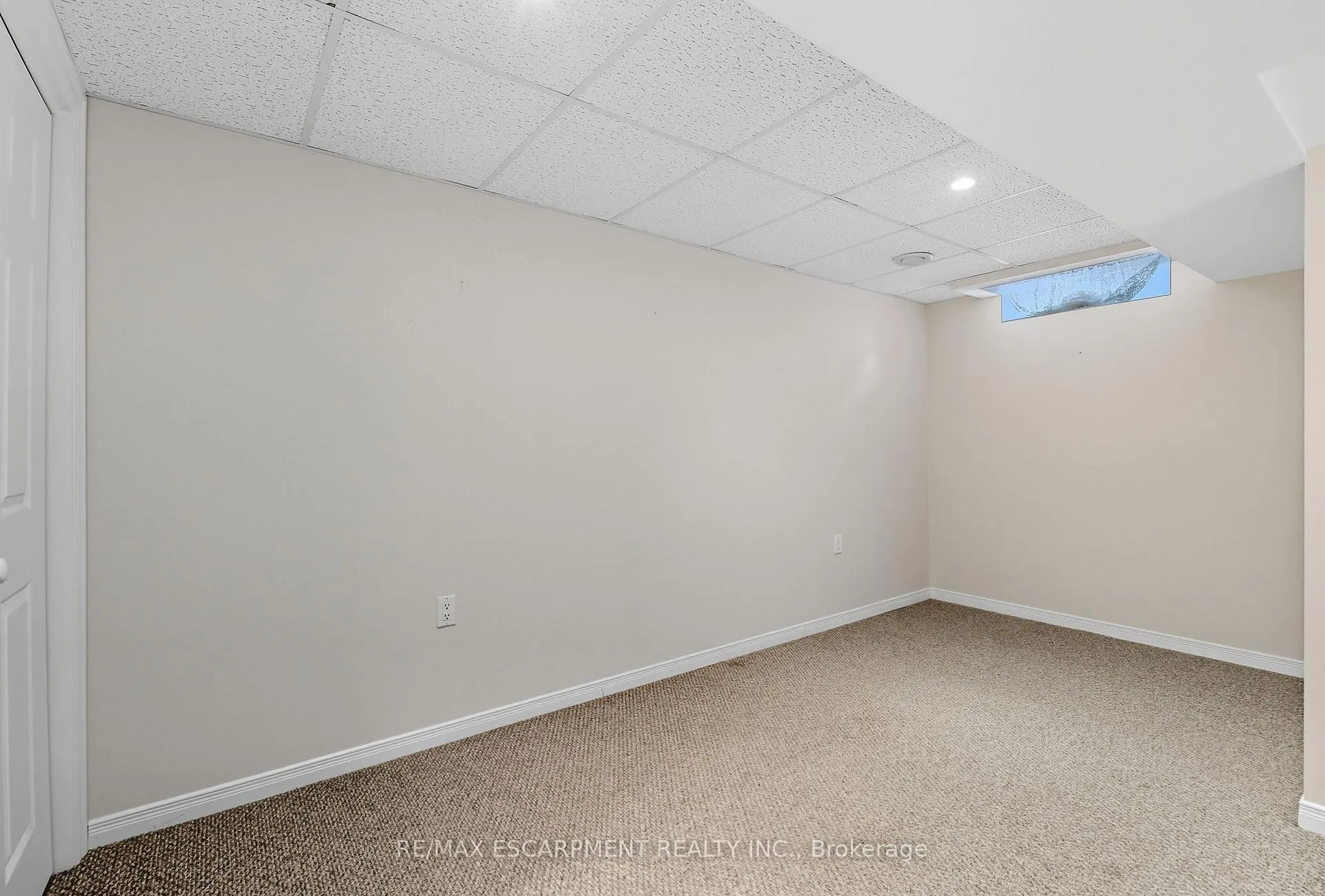 Photo 30 of 57 Pinewoods Drive, Hamilton, Stoney Creek Mountain — HOMEH