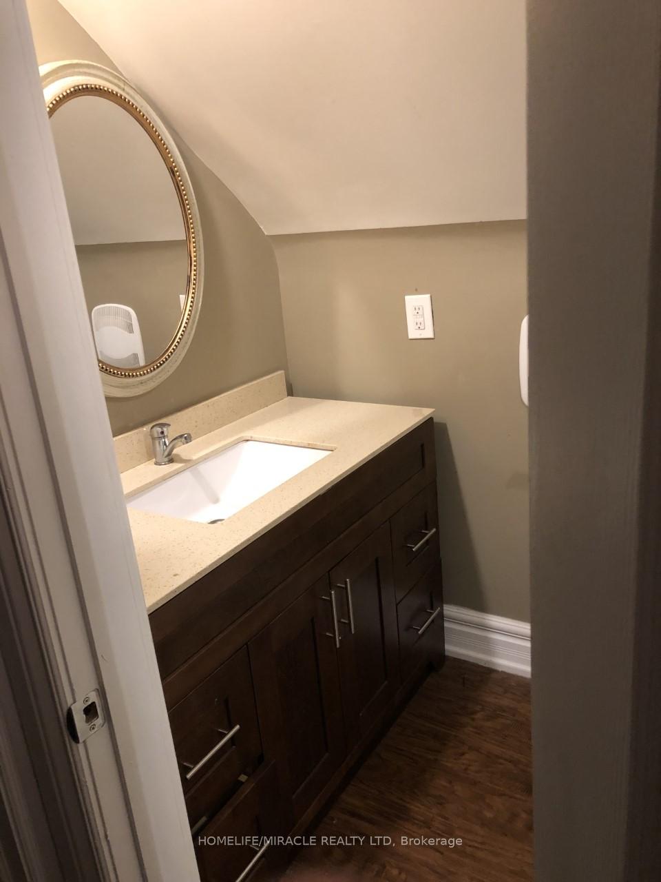 Photo 7 of Unit 1, 2021 Edinburgh Drive, Burlington, Brant — HOMEH