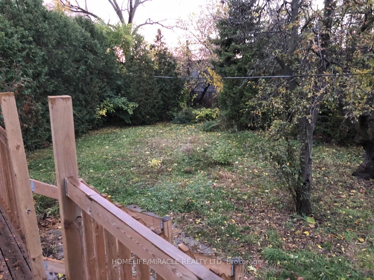 Photo 10 of Unit 1, 2021 Edinburgh Drive, Burlington, Brant — HOMEH