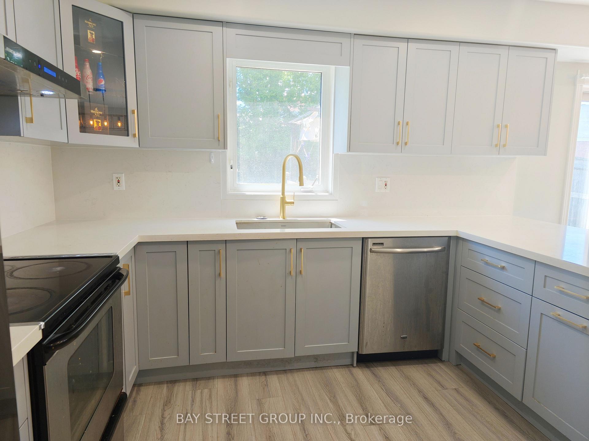 Photo 3 of 18 Wrendale Crescent, Georgina, Keswick South — HOMEH
