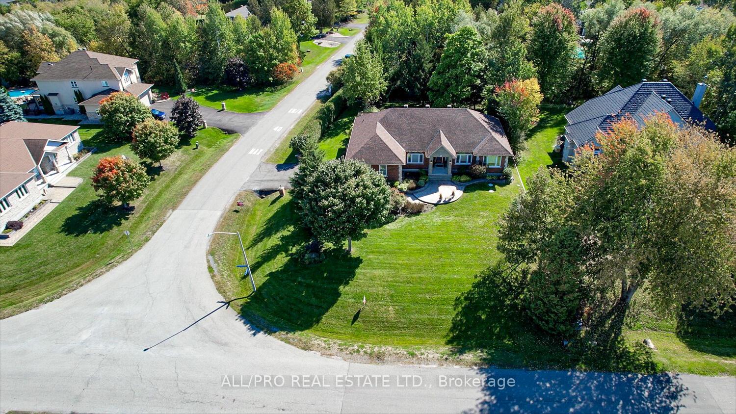 Photo 3 of 1238 Tintern Drive W, Ottawa, Greely — HOMEH