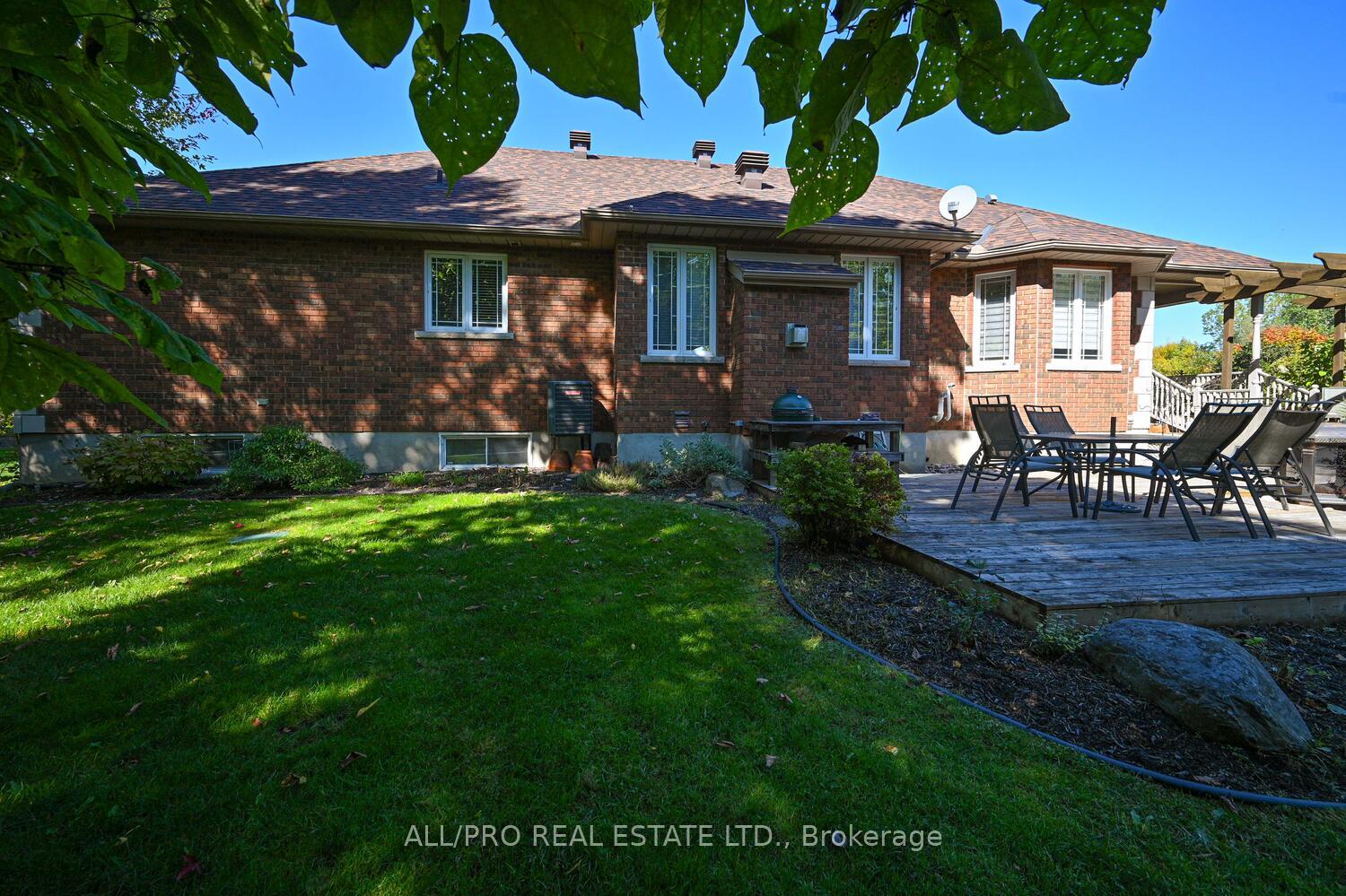 Photo 31 of 1238 Tintern Drive W, Ottawa, Greely — HOMEH