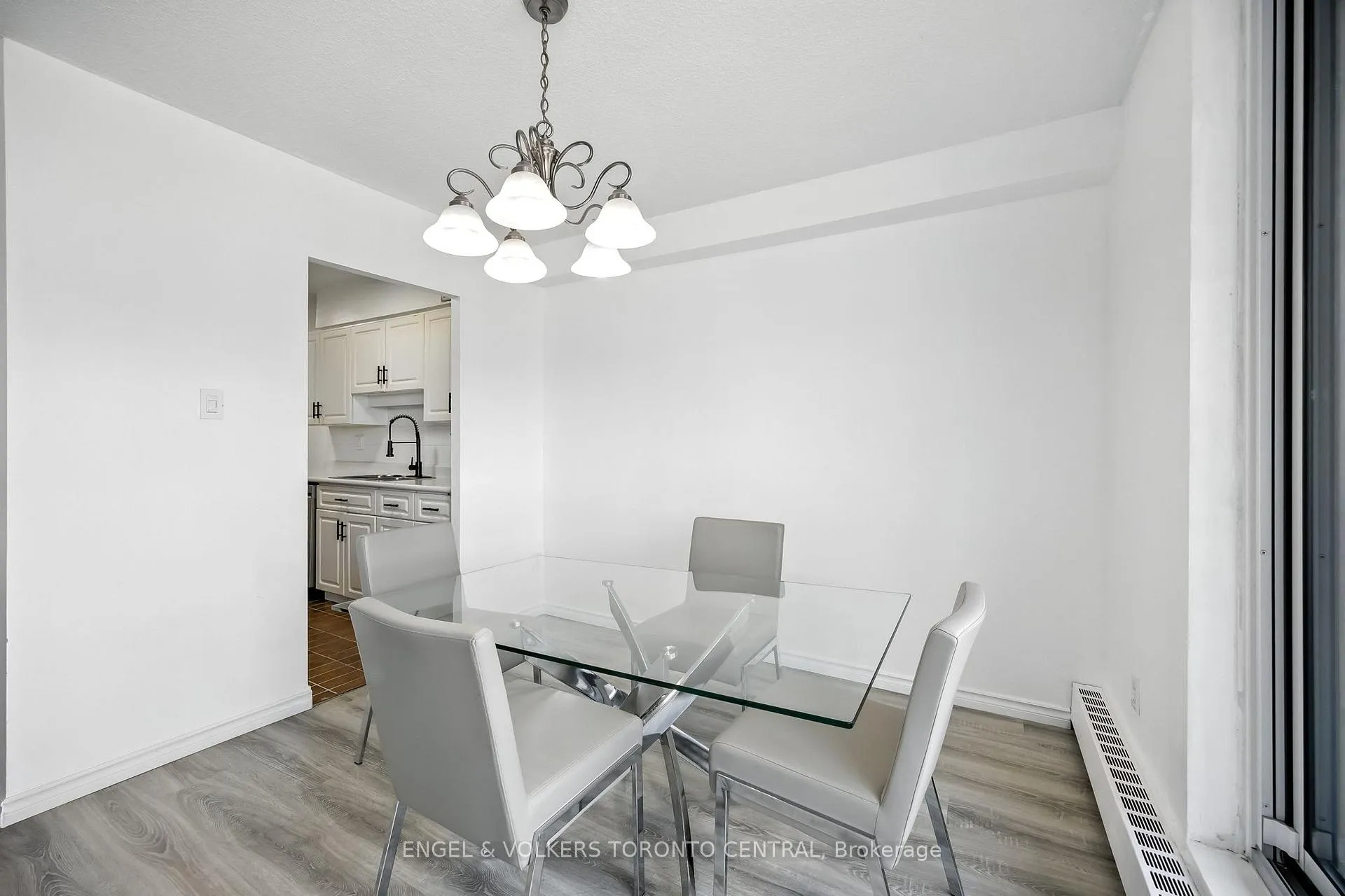 Photo 14 of Unit 910, 1210 Radom Street, Pickering, Bay Ridges — HOMEH