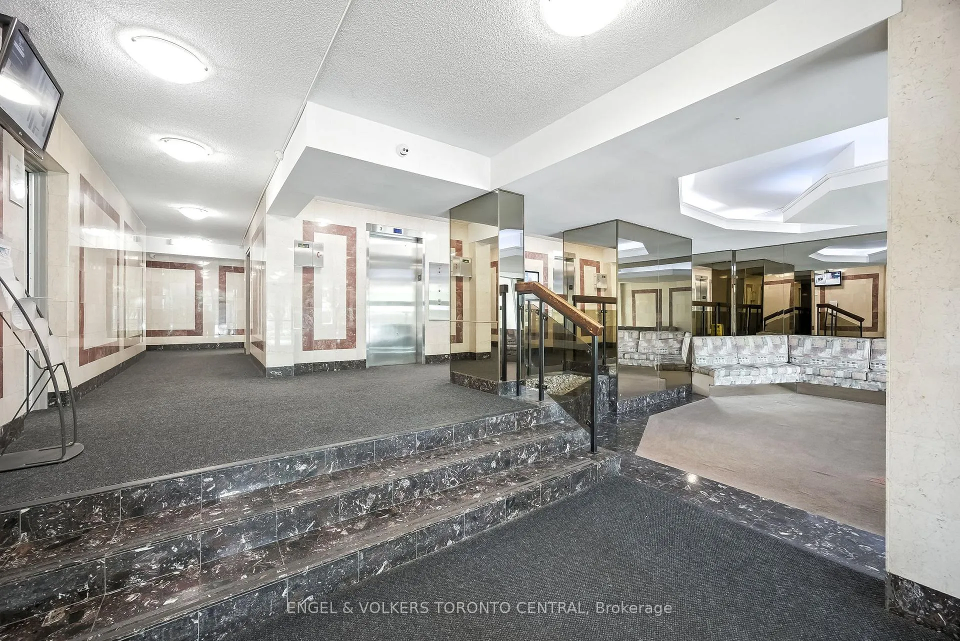 Photo 39 of Unit 910, 1210 Radom Street, Pickering, Bay Ridges — HOMEH