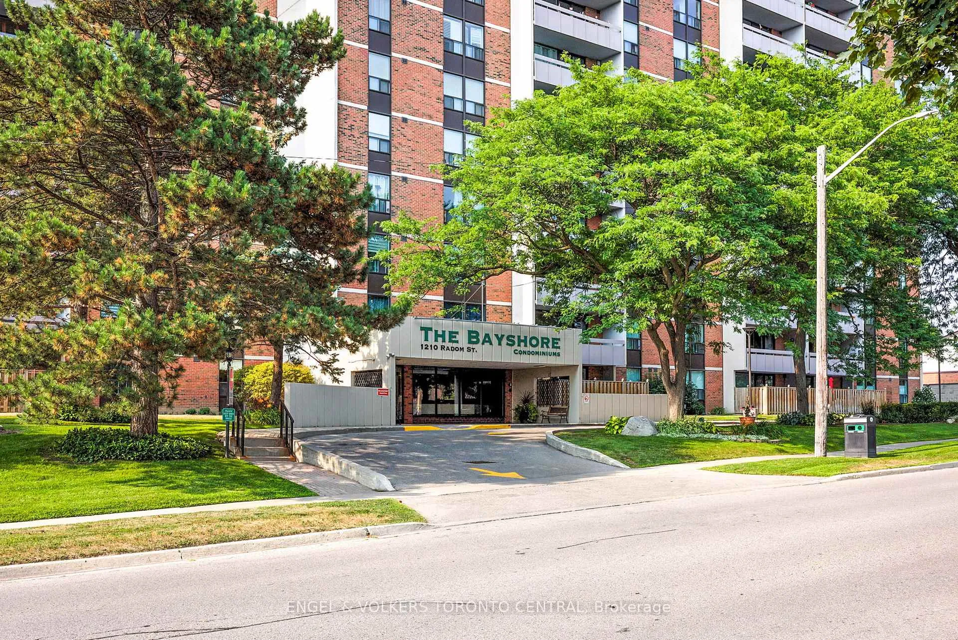 Photo 44 of Unit 910, 1210 Radom Street, Pickering, Bay Ridges — HOMEH