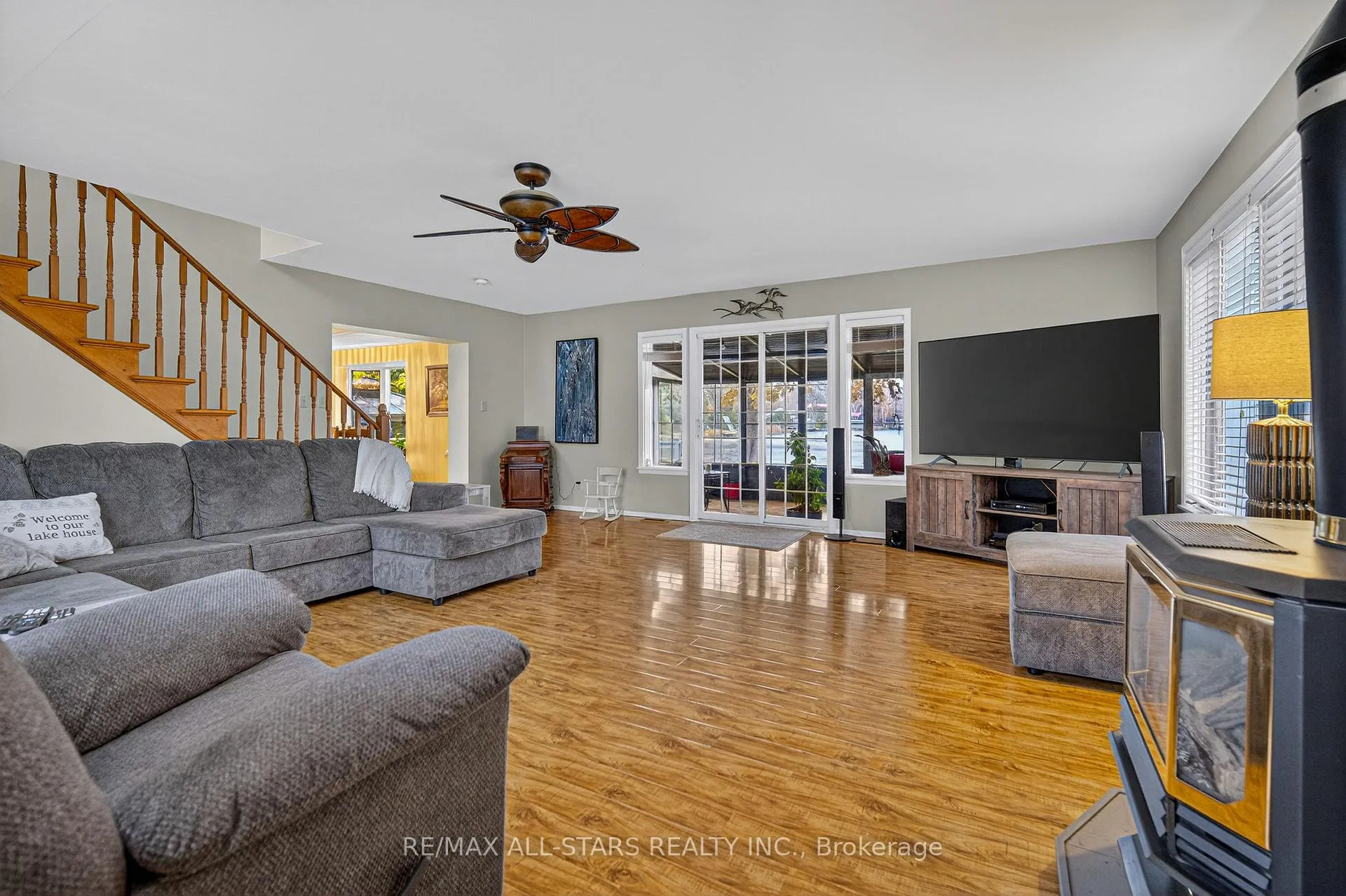 Photo 15 of 19 Charlotte Crescent, Kawartha Lakes, Omemee — HOMEH