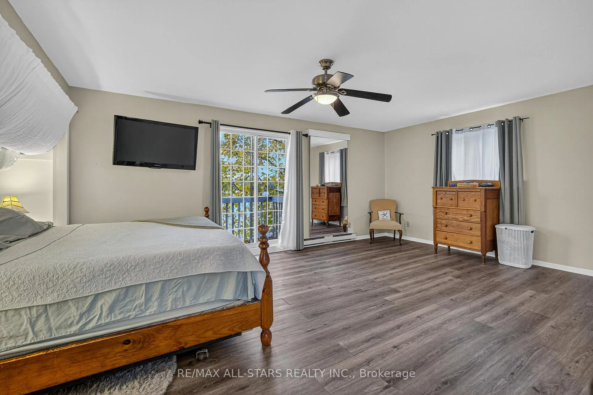 Photo 18 of 19 Charlotte Crescent, Kawartha Lakes, Omemee — HOMEH