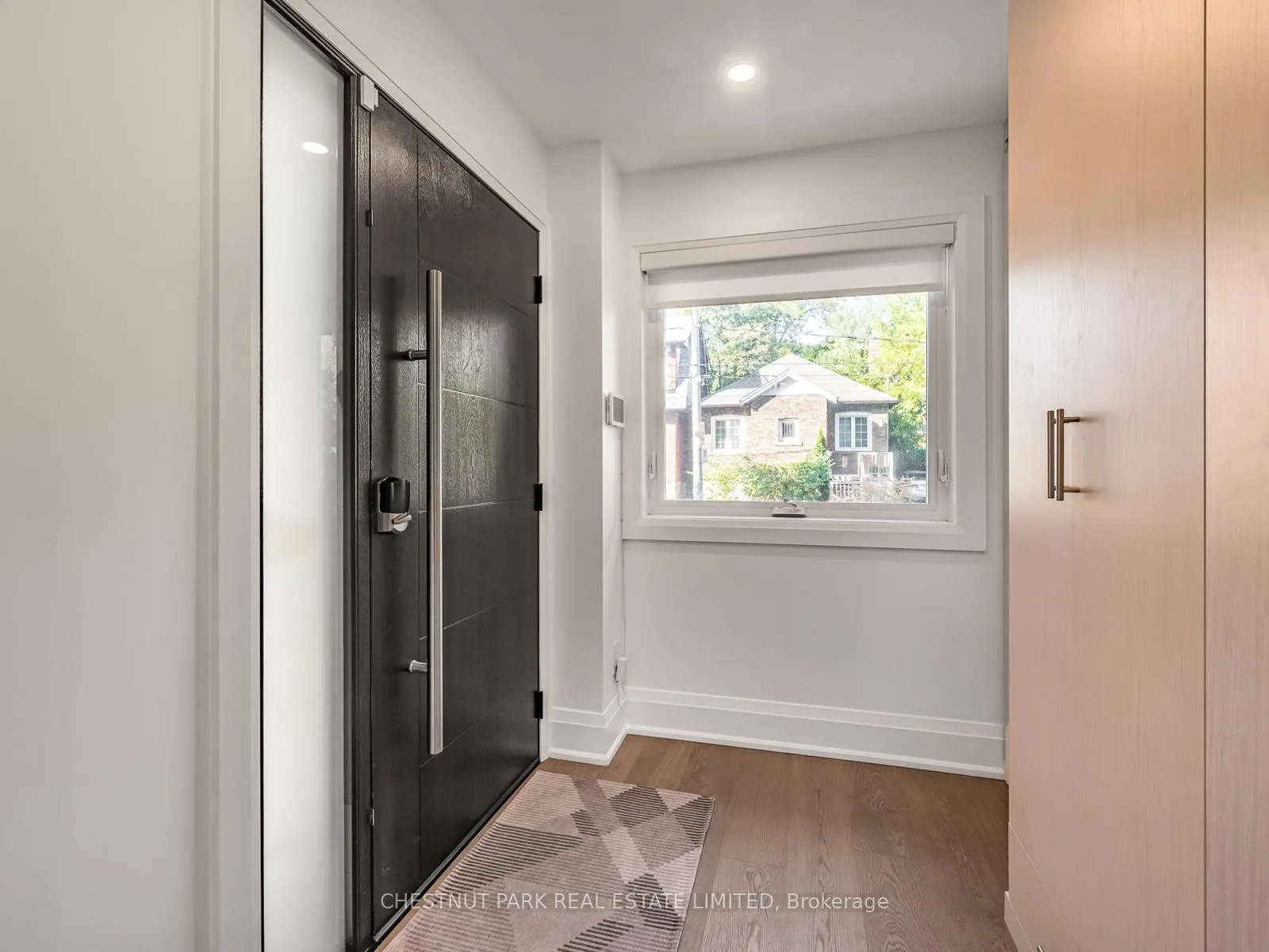 Photo 2 of 629 Duplex Avenue, Toronto, Lawrence Park South — HOMEH