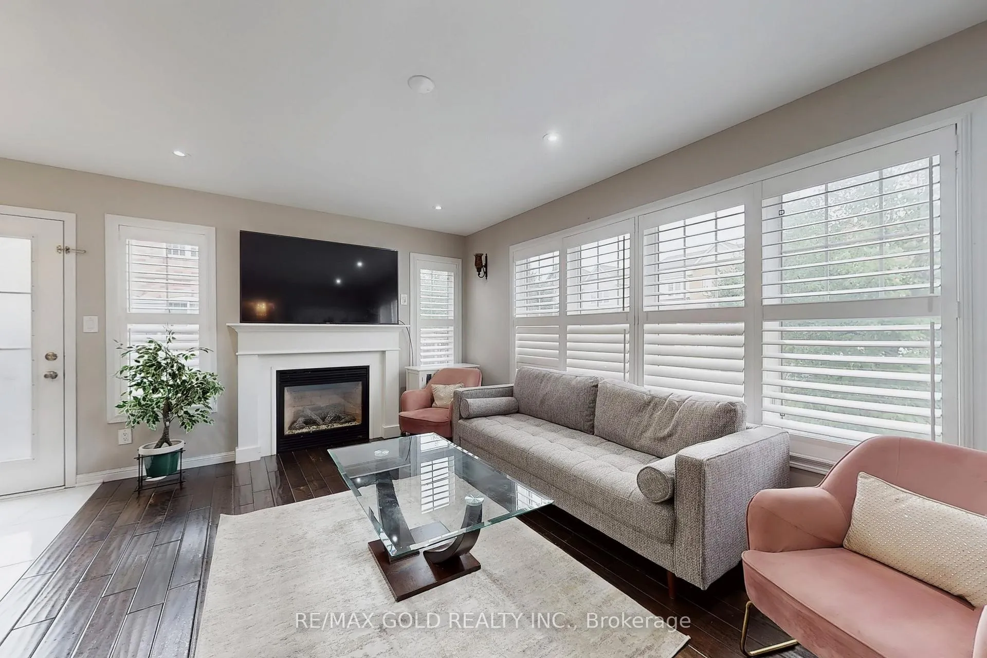 Photo 7 of 933 Raftis Crescent, Milton, Coates — HOMEH