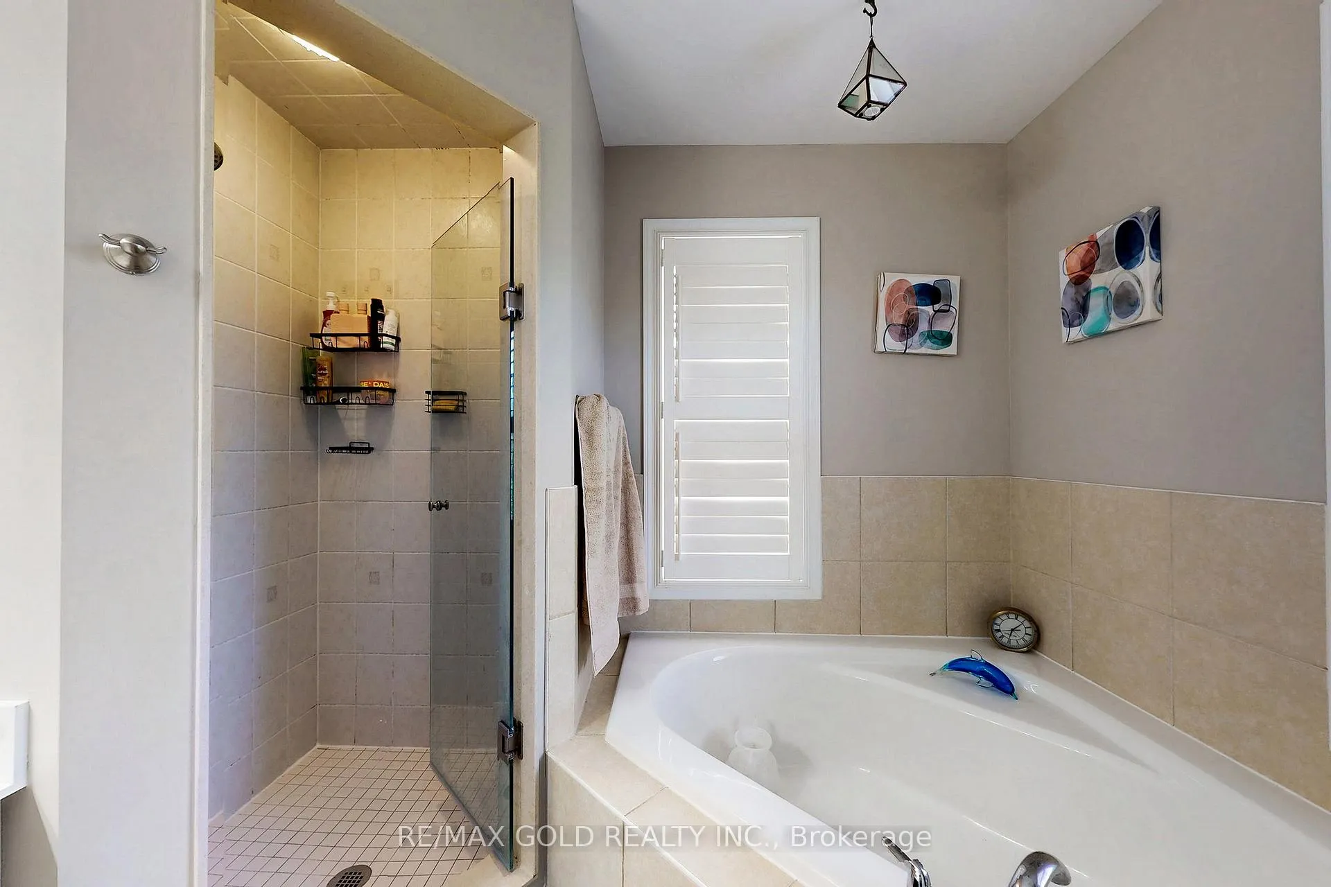 Photo 19 of 933 Raftis Crescent, Milton, Coates — HOMEH