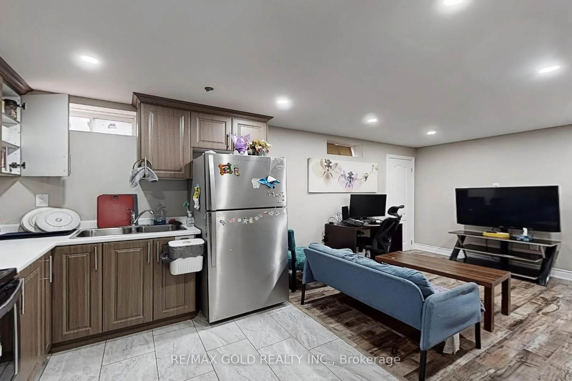 Photo 31 of 933 Raftis Crescent, Milton, Coates — HOMEH