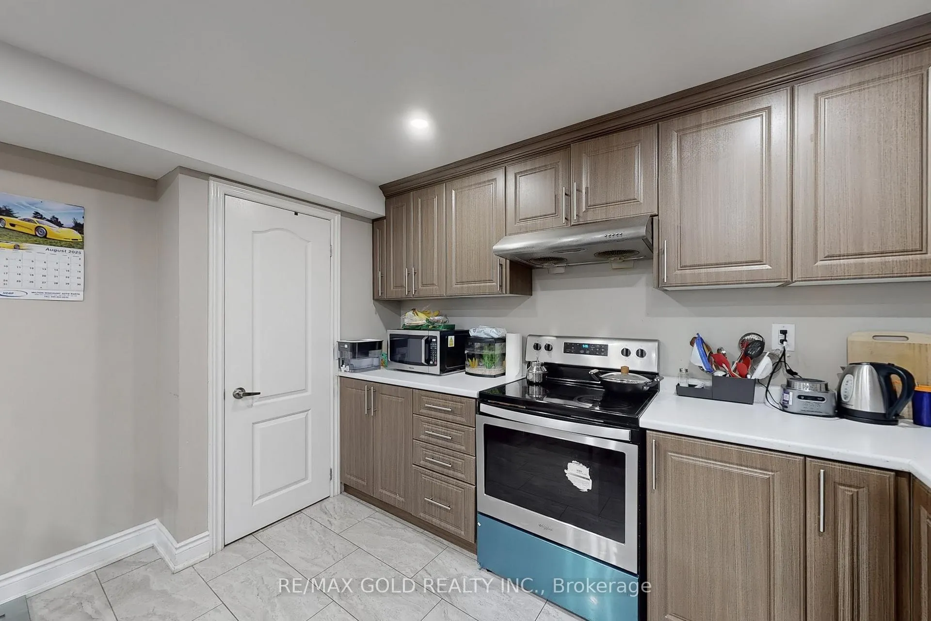 Photo 34 of 933 Raftis Crescent, Milton, Coates — HOMEH