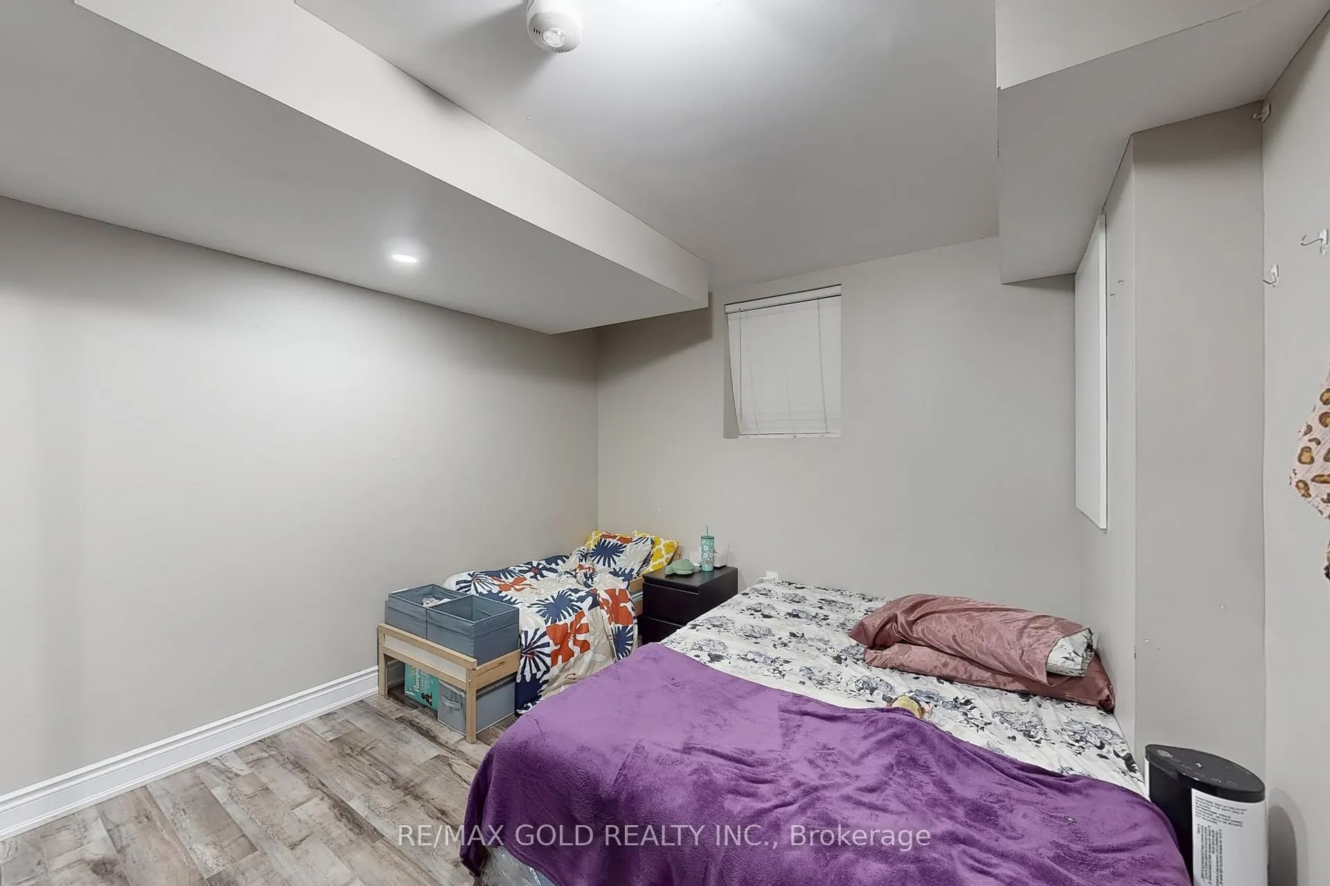 Photo 35 of 933 Raftis Crescent, Milton, Coates — HOMEH
