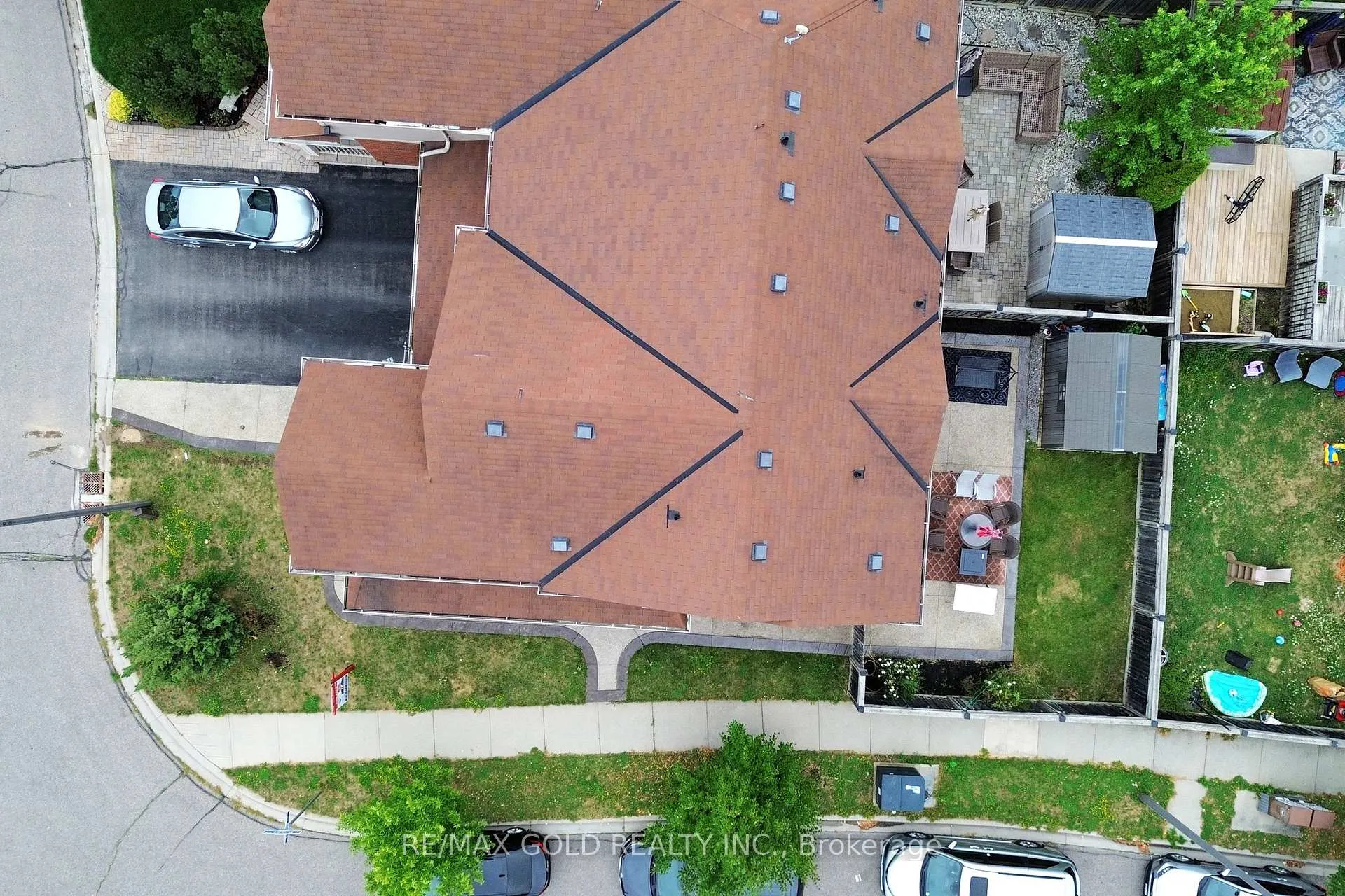 Photo 47 of 933 Raftis Crescent, Milton, Coates — HOMEH