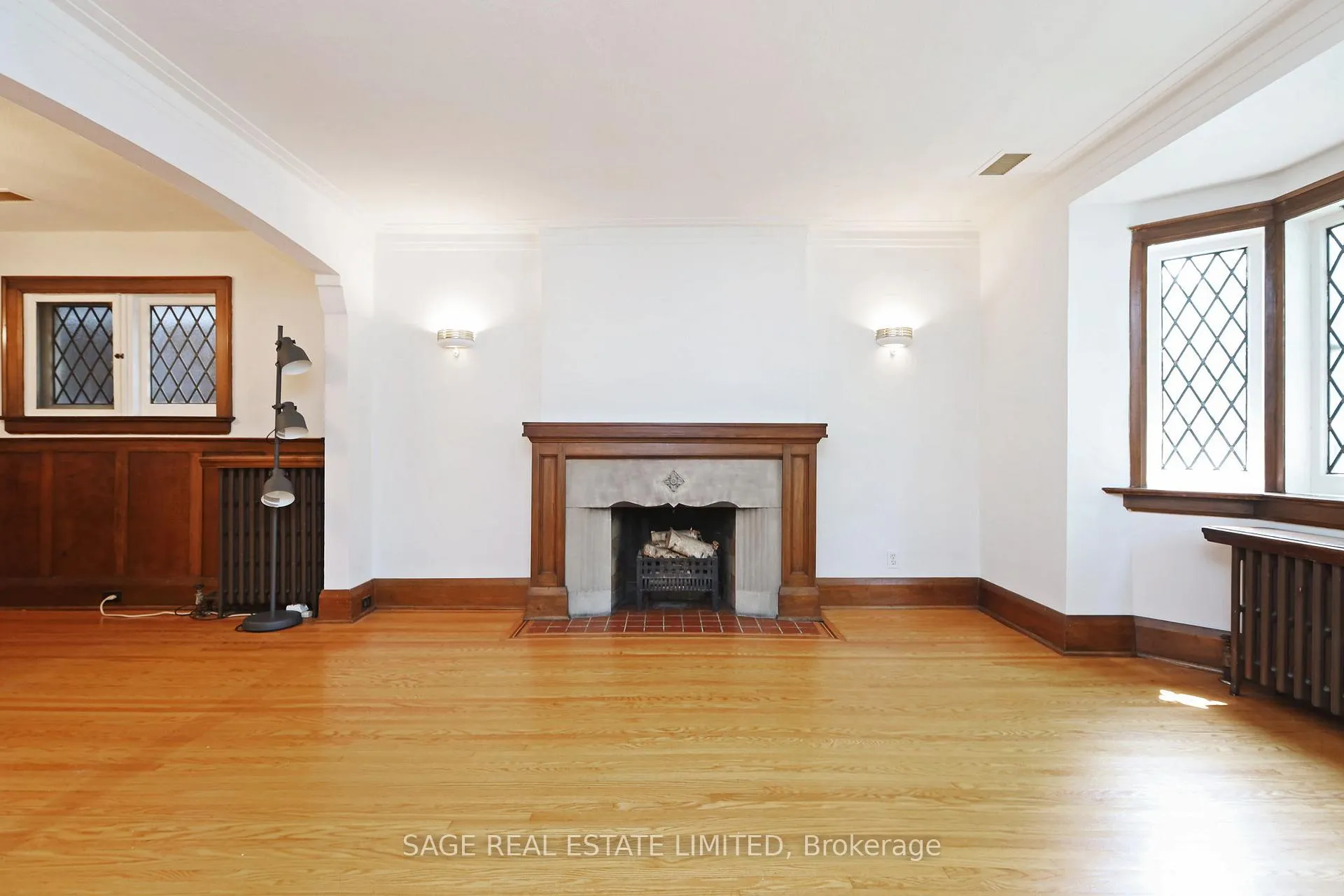Photo 4 of 61 Banff Road, Toronto, Mount Pleasant East — HOMEH