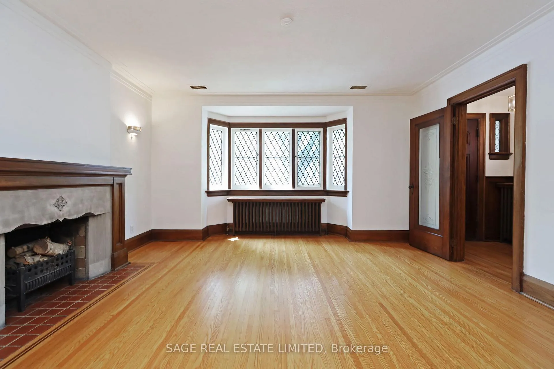Photo 5 of 61 Banff Road, Toronto, Mount Pleasant East — HOMEH