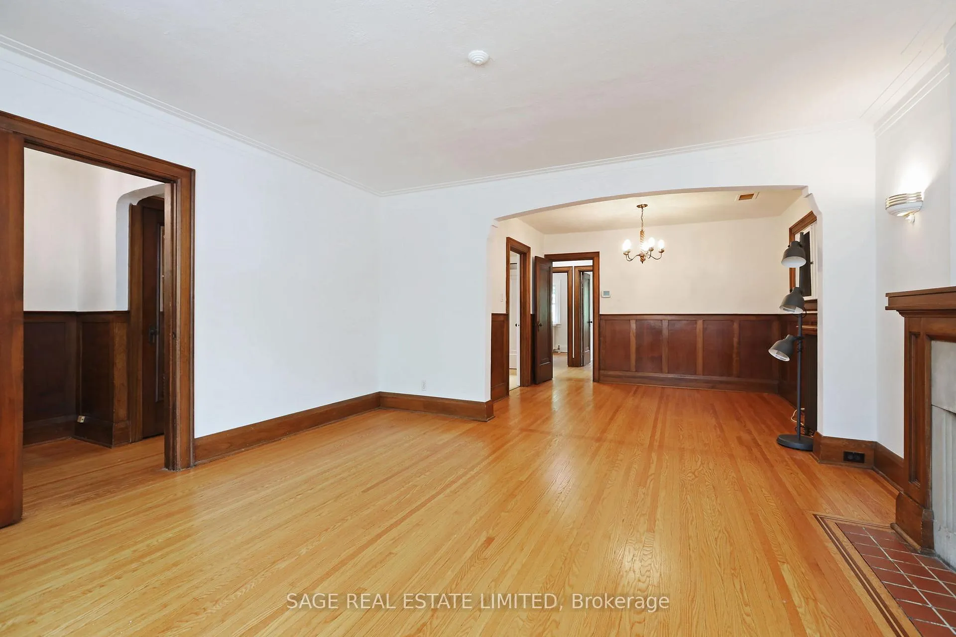 Photo 6 of 61 Banff Road, Toronto, Mount Pleasant East — HOMEH
