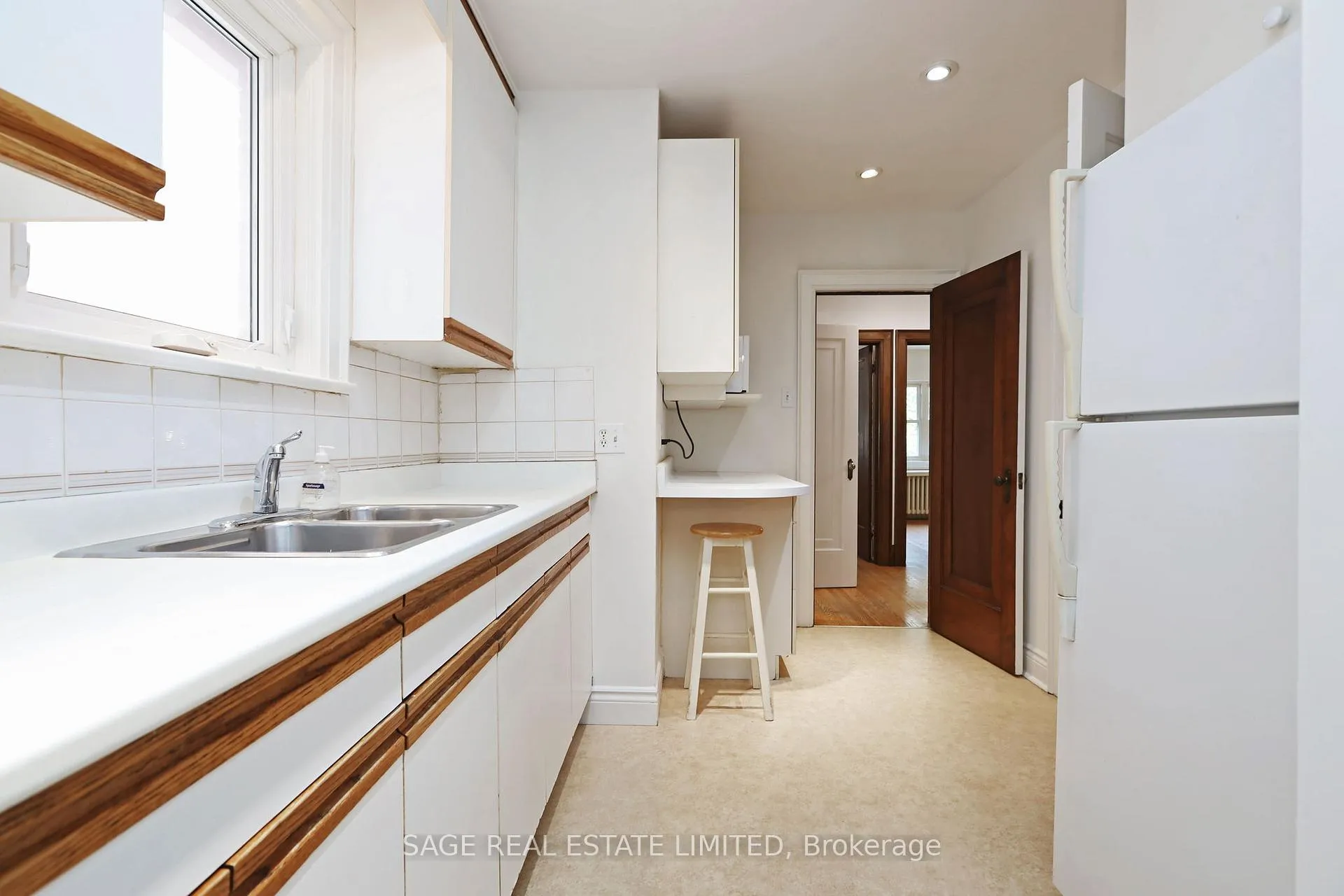 Photo 9 of 61 Banff Road, Toronto, Mount Pleasant East — HOMEH