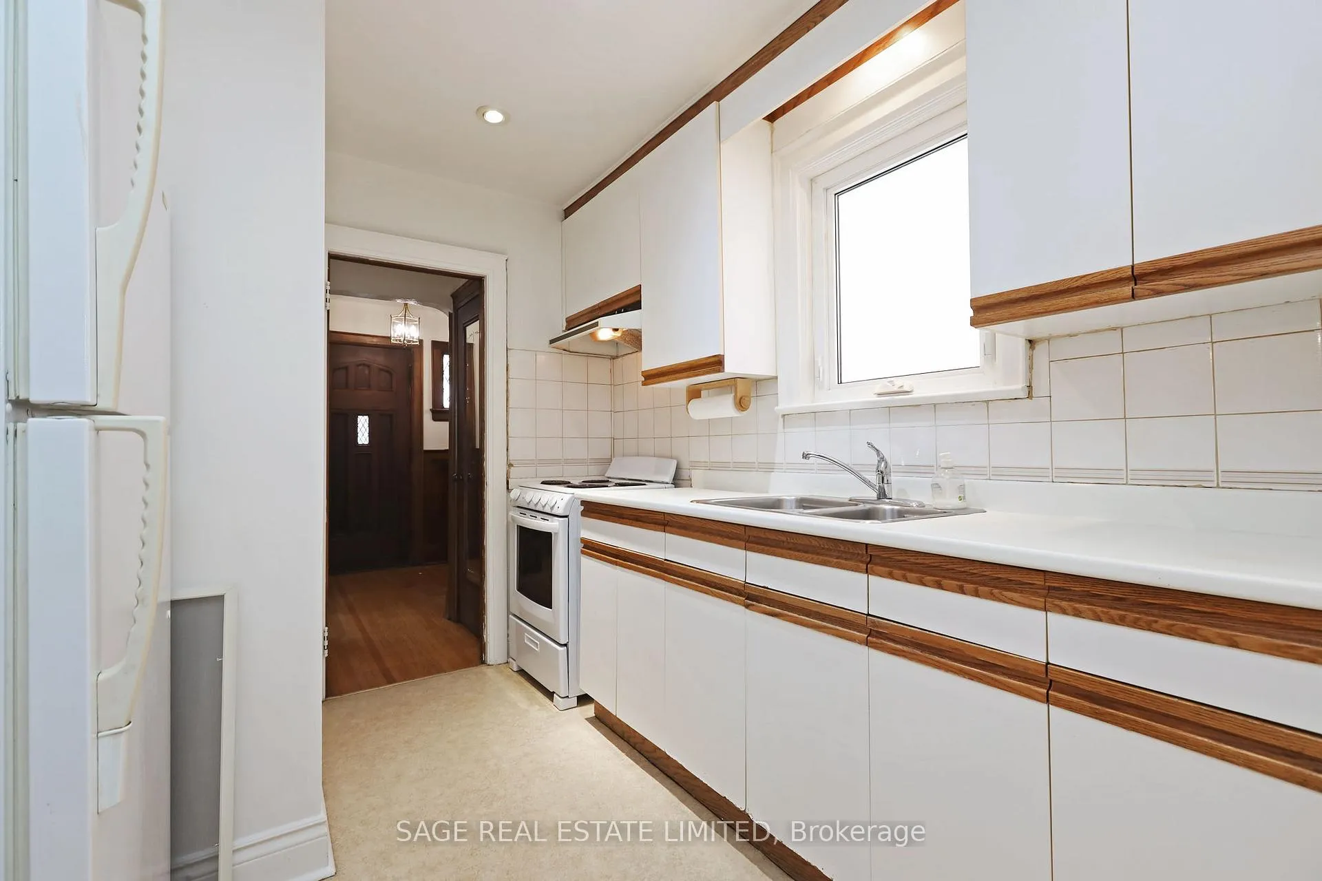 Photo 11 of 61 Banff Road, Toronto, Mount Pleasant East — HOMEH