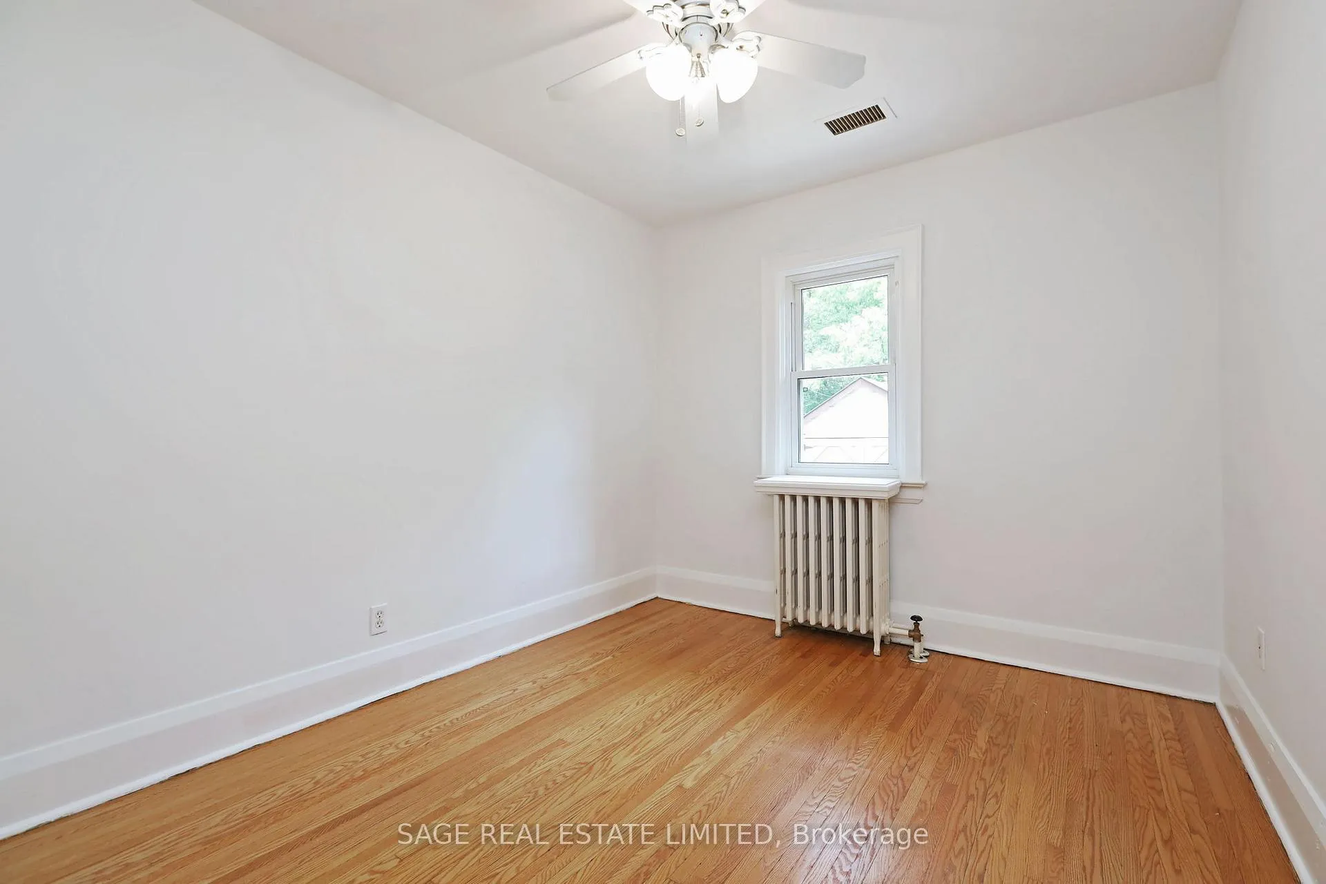 Photo 12 of 61 Banff Road, Toronto, Mount Pleasant East — HOMEH