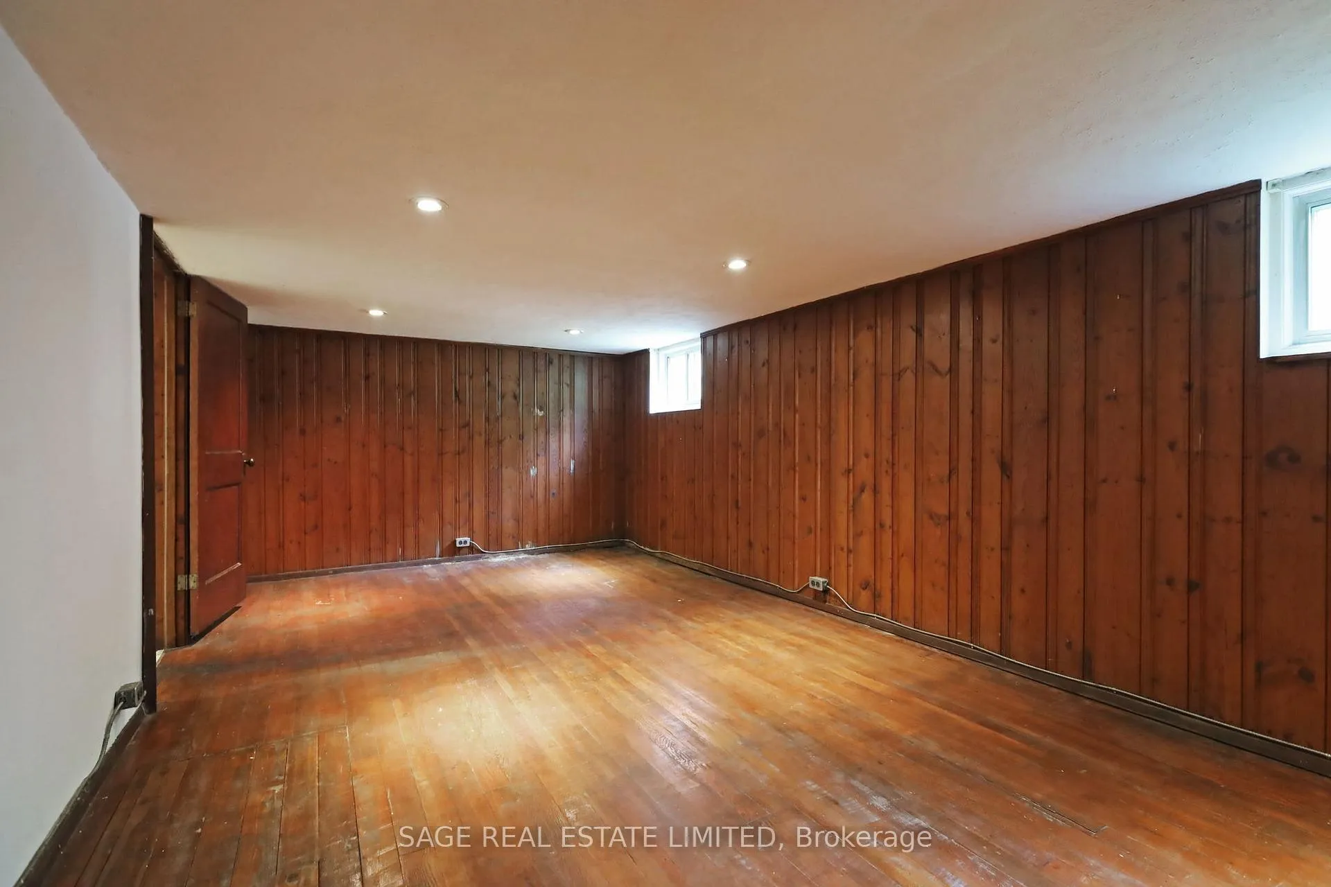 Photo 22 of 61 Banff Road, Toronto, Mount Pleasant East — HOMEH