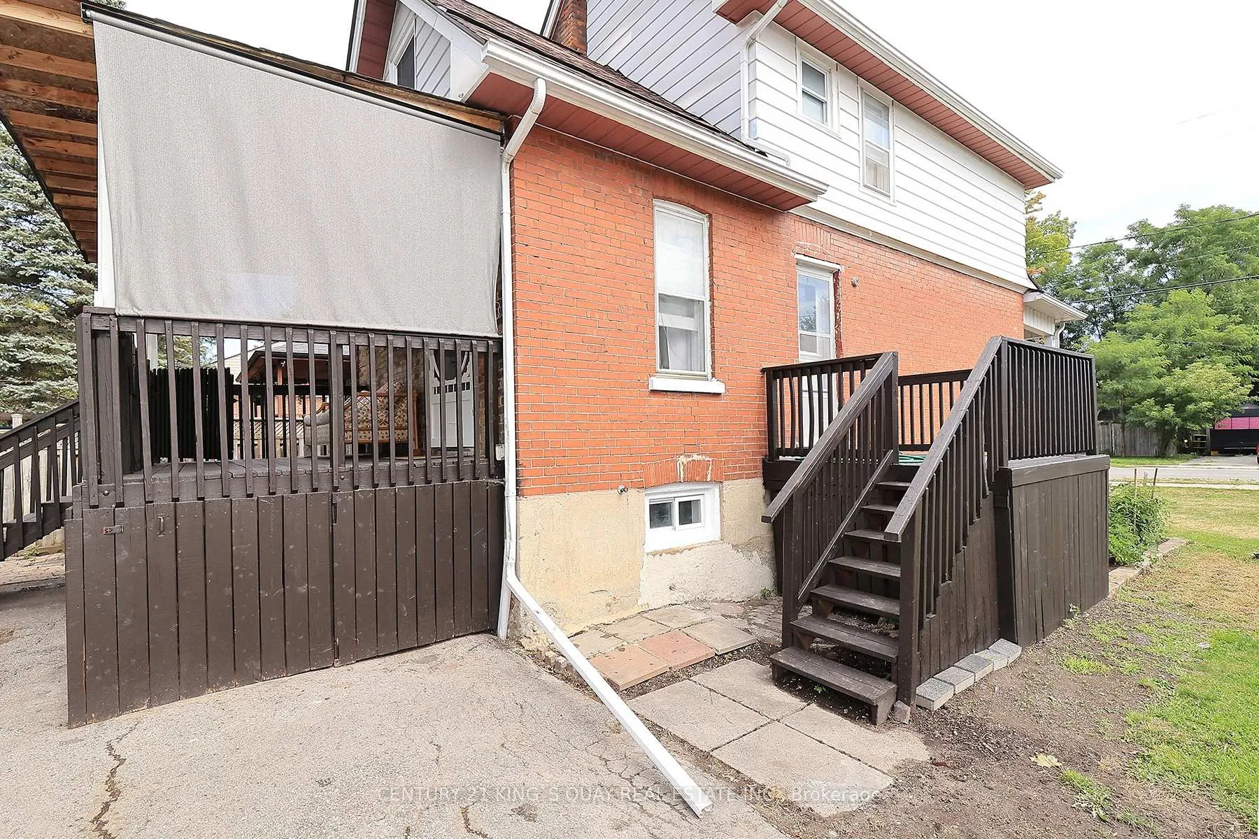 Photo 10 of 51 Albert Street S, Kawartha Lakes, Lindsay — HOMEH