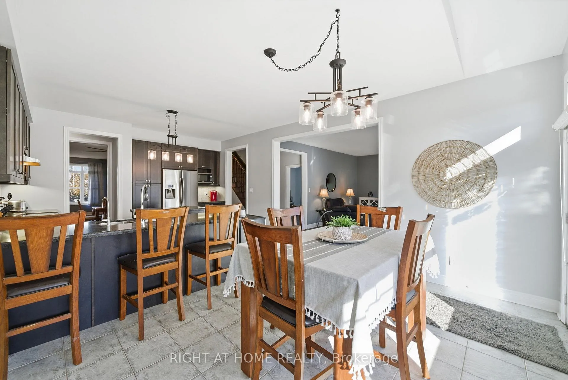 Photo 16 of 11 Mason Drive, New Tecumseth, Alliston — HOMEH