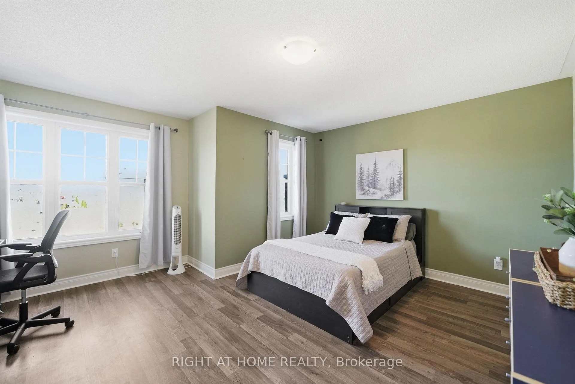 Photo 30 of 11 Mason Drive, New Tecumseth, Alliston — HOMEH