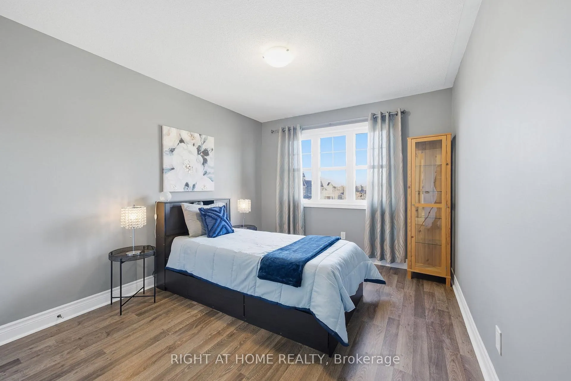 Photo 35 of 11 Mason Drive, New Tecumseth, Alliston — HOMEH