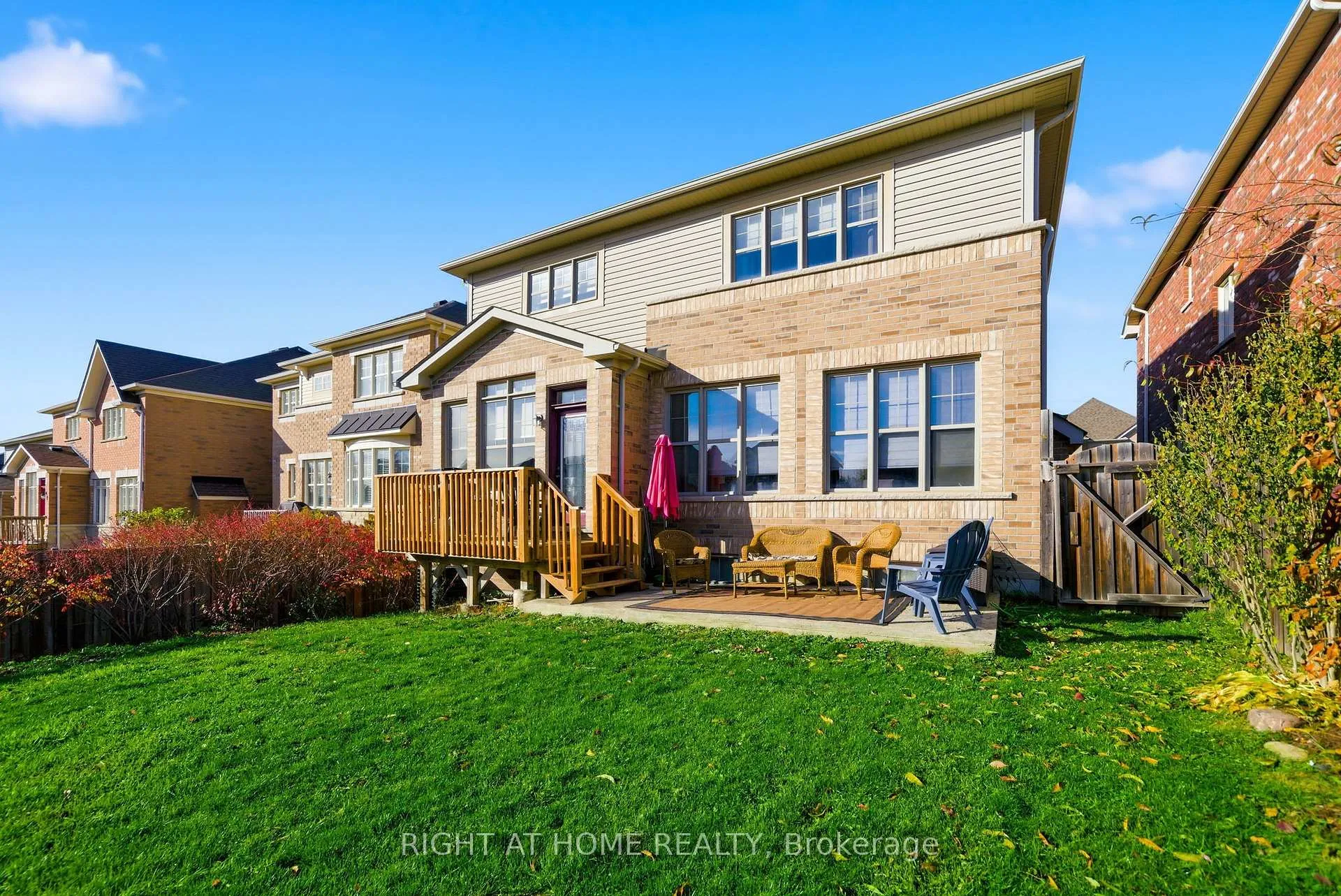 Photo 47 of 11 Mason Drive, New Tecumseth, Alliston — HOMEH