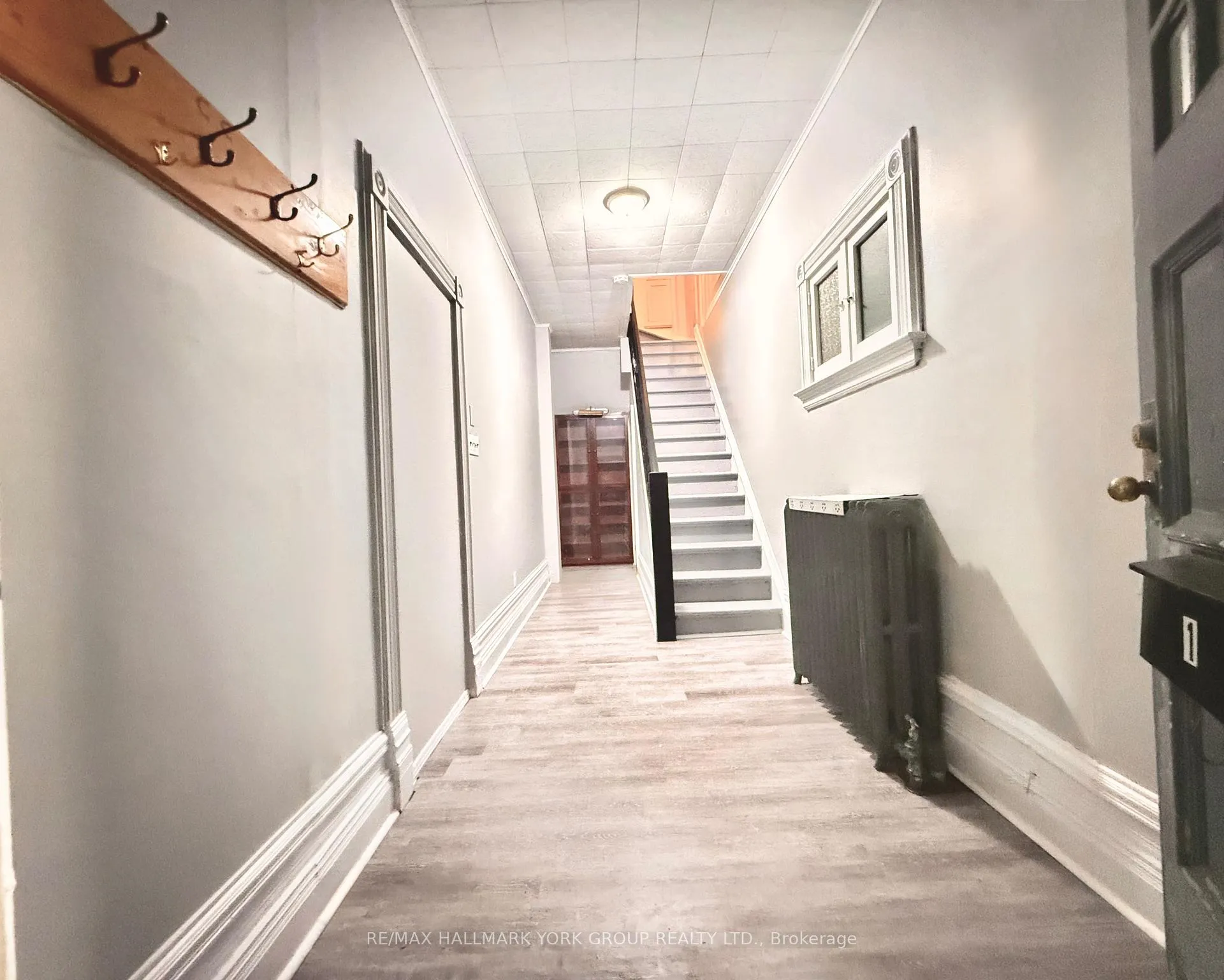 Photo 2 of Unit MAIN, 212 Bradford Street, Barrie, Allandale Centre — HOMEH