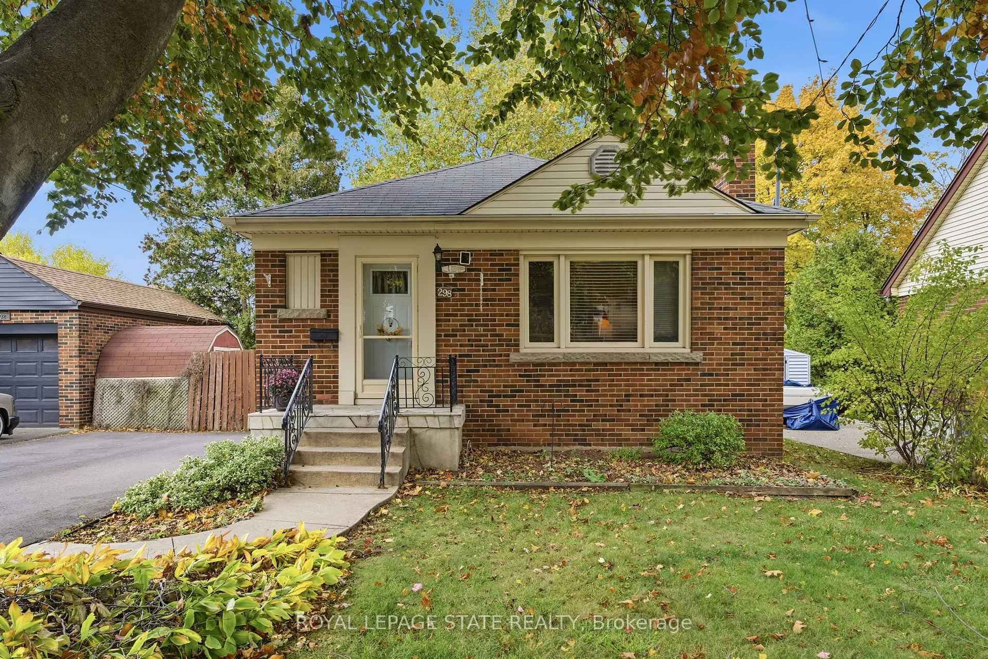 Front of 298 Sanatorium Road