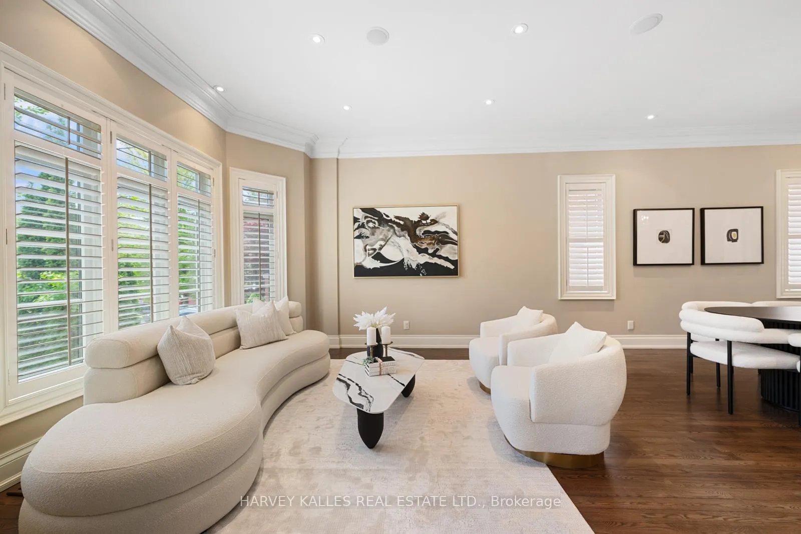 Photo 4 of 538 Woburn Avenue, Toronto, Bedford Park-Nortown — HOMEH