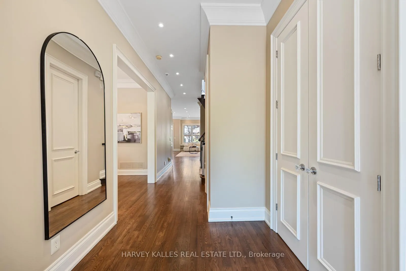 Photo 11 of 538 Woburn Avenue, Toronto, Bedford Park-Nortown — HOMEH