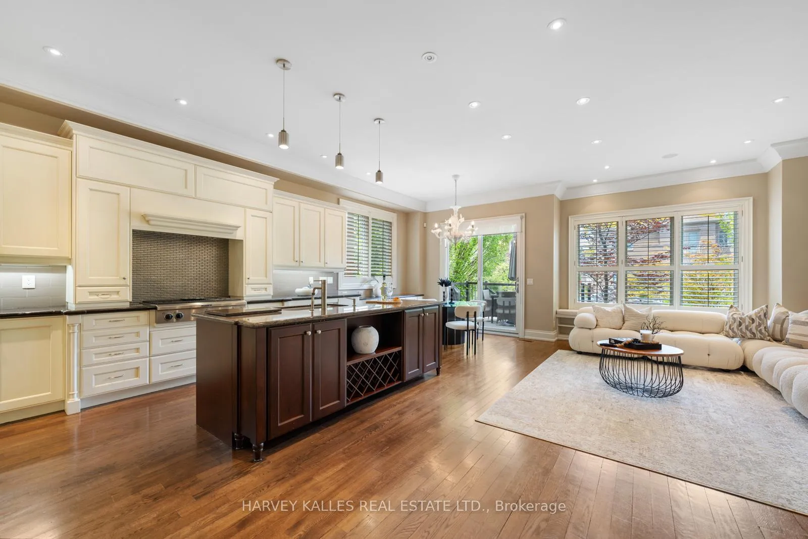 Photo 12 of 538 Woburn Avenue, Toronto, Bedford Park-Nortown — HOMEH