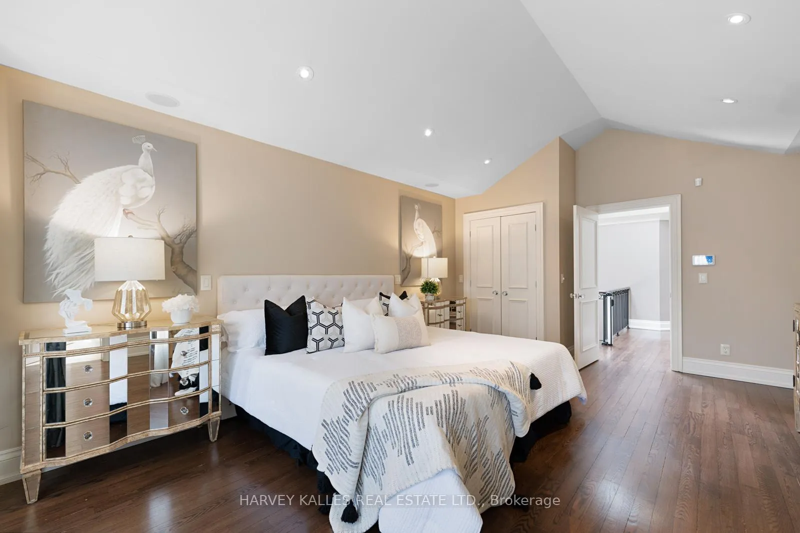 Photo 28 of 538 Woburn Avenue, Toronto, Bedford Park-Nortown — HOMEH