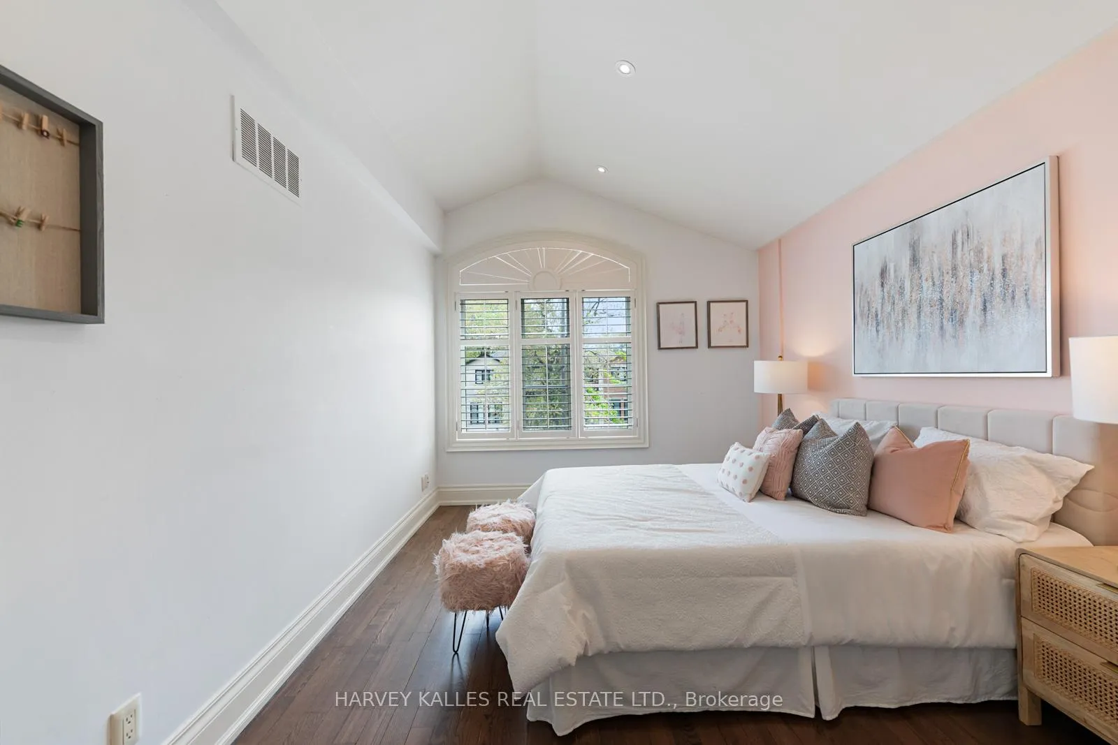 Photo 35 of 538 Woburn Avenue, Toronto, Bedford Park-Nortown — HOMEH