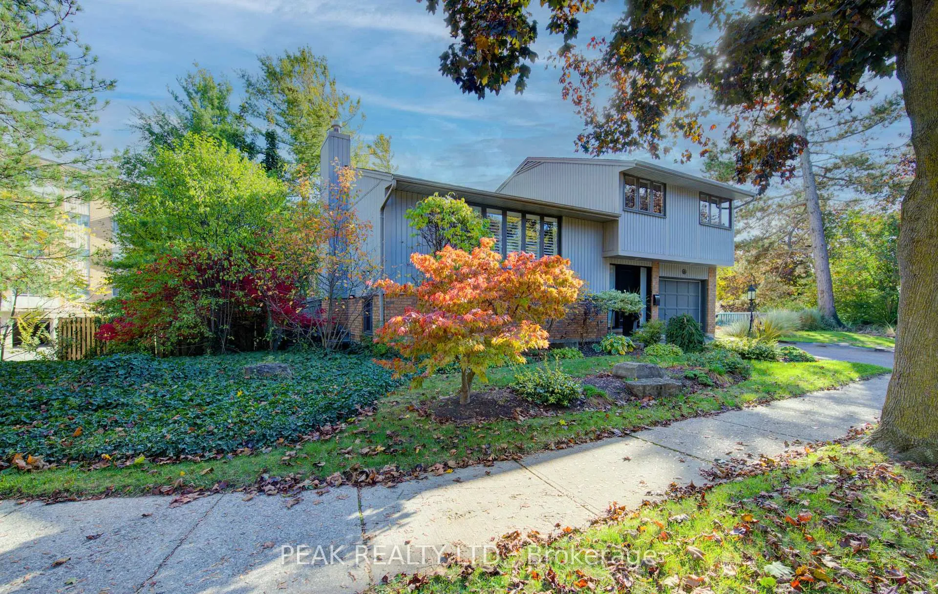 Photo 2 of 45 Shuh Avenue, Kitchener — HOMEH
