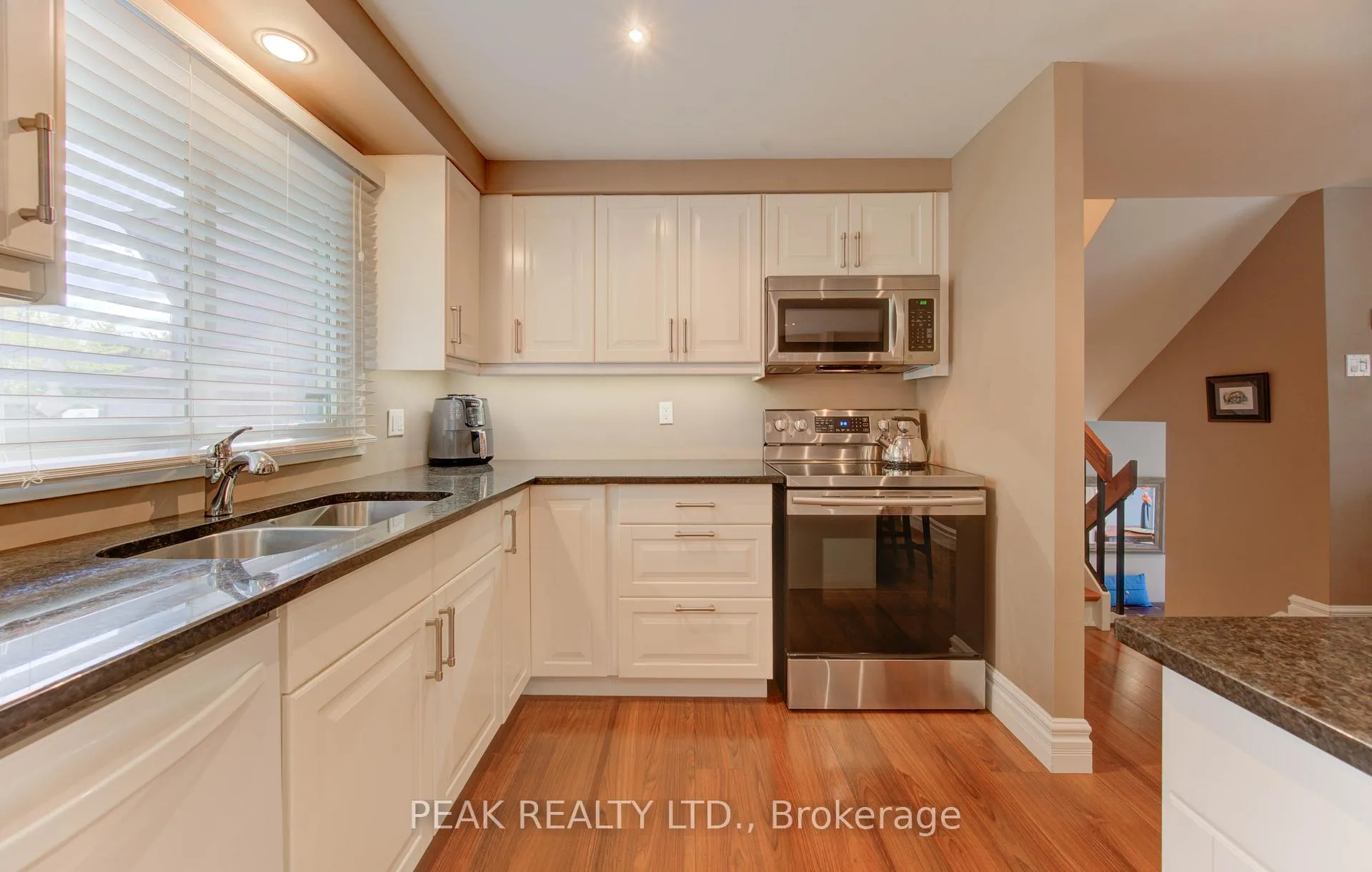 Photo 10 of 45 Shuh Avenue, Kitchener — HOMEH